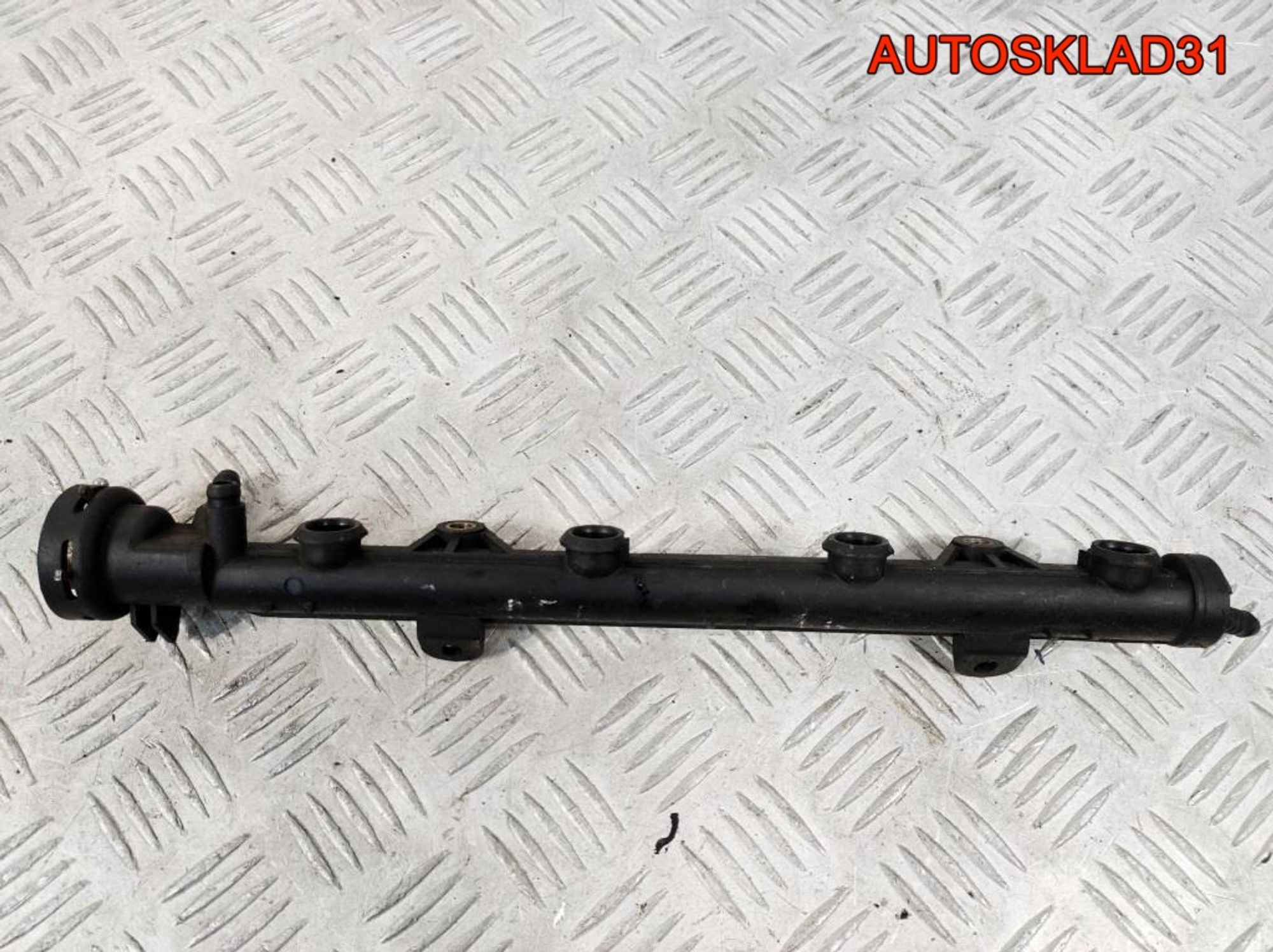 Рейка топливная VW Golf 3 032133319A, 900 рублей, Дубовое