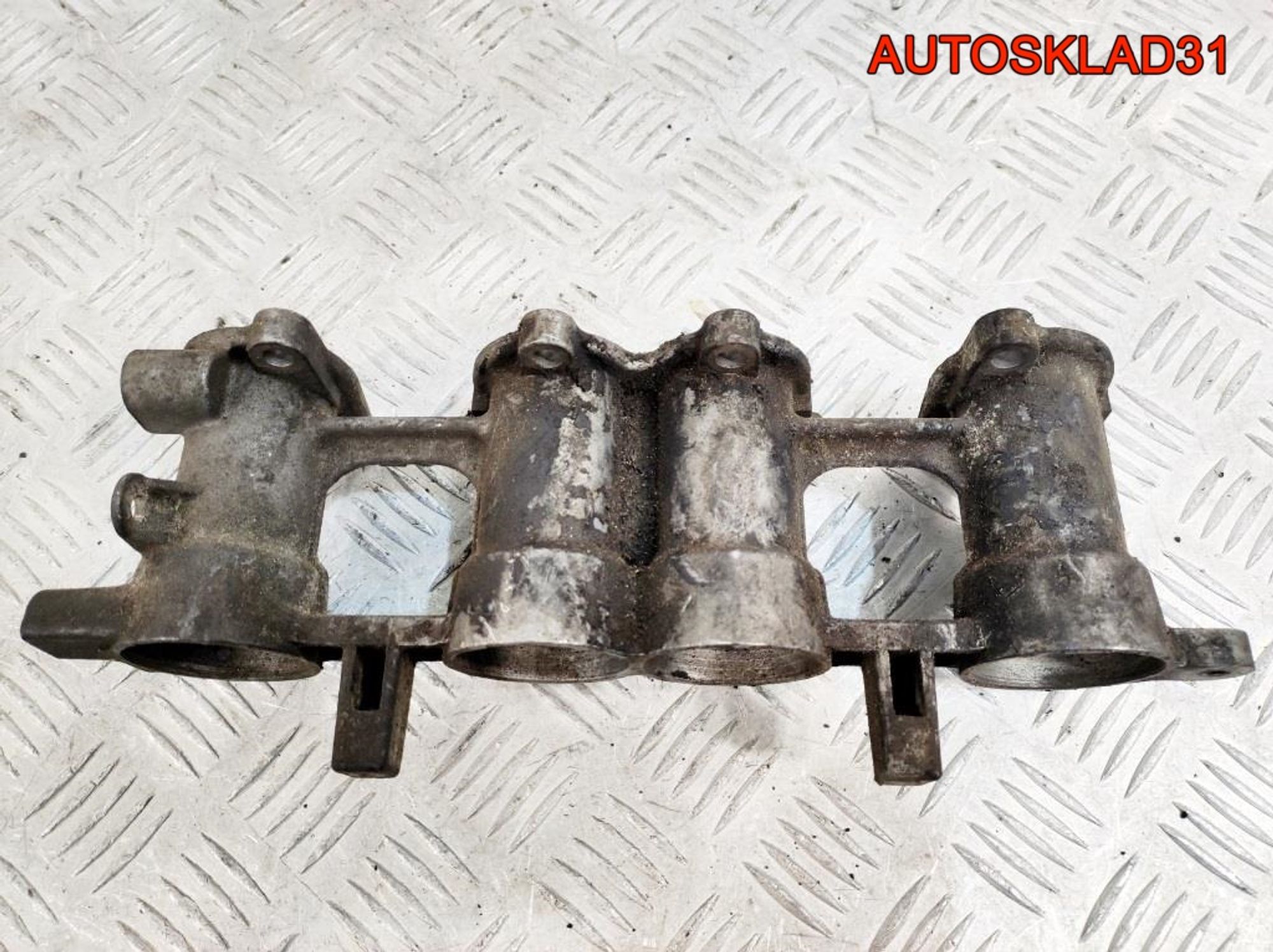 Коллектор впускной VW Golf 4 2,0 Бензин 06A133206R, 900 рублей, Дубовое