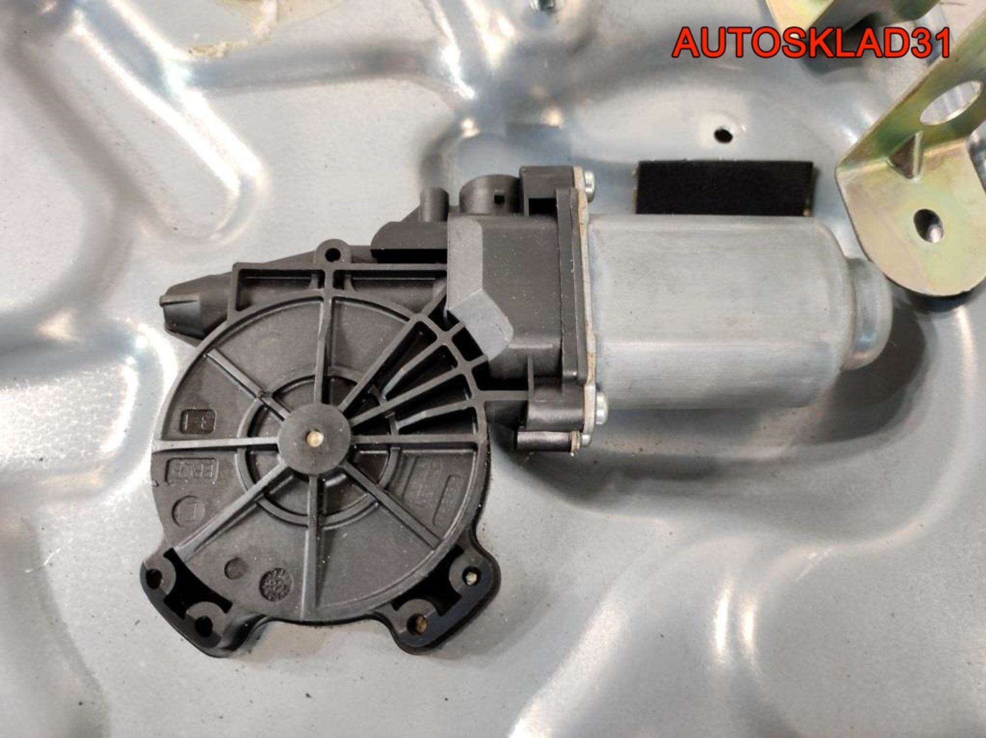 Стеклоподъемник передний правый Nissan Qashqai J10, 6200 рублей, Дубовое