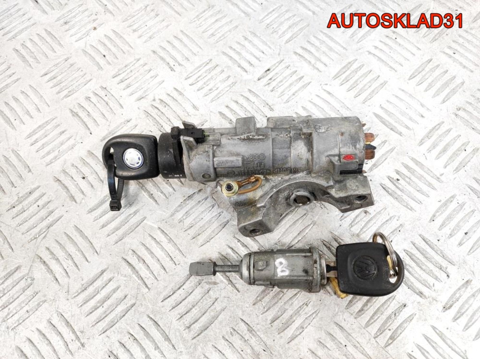 Комплект замок зажигания и личинки с ключом Skoda Fabia 4B0905851C, 3600 рублей, Дубовое