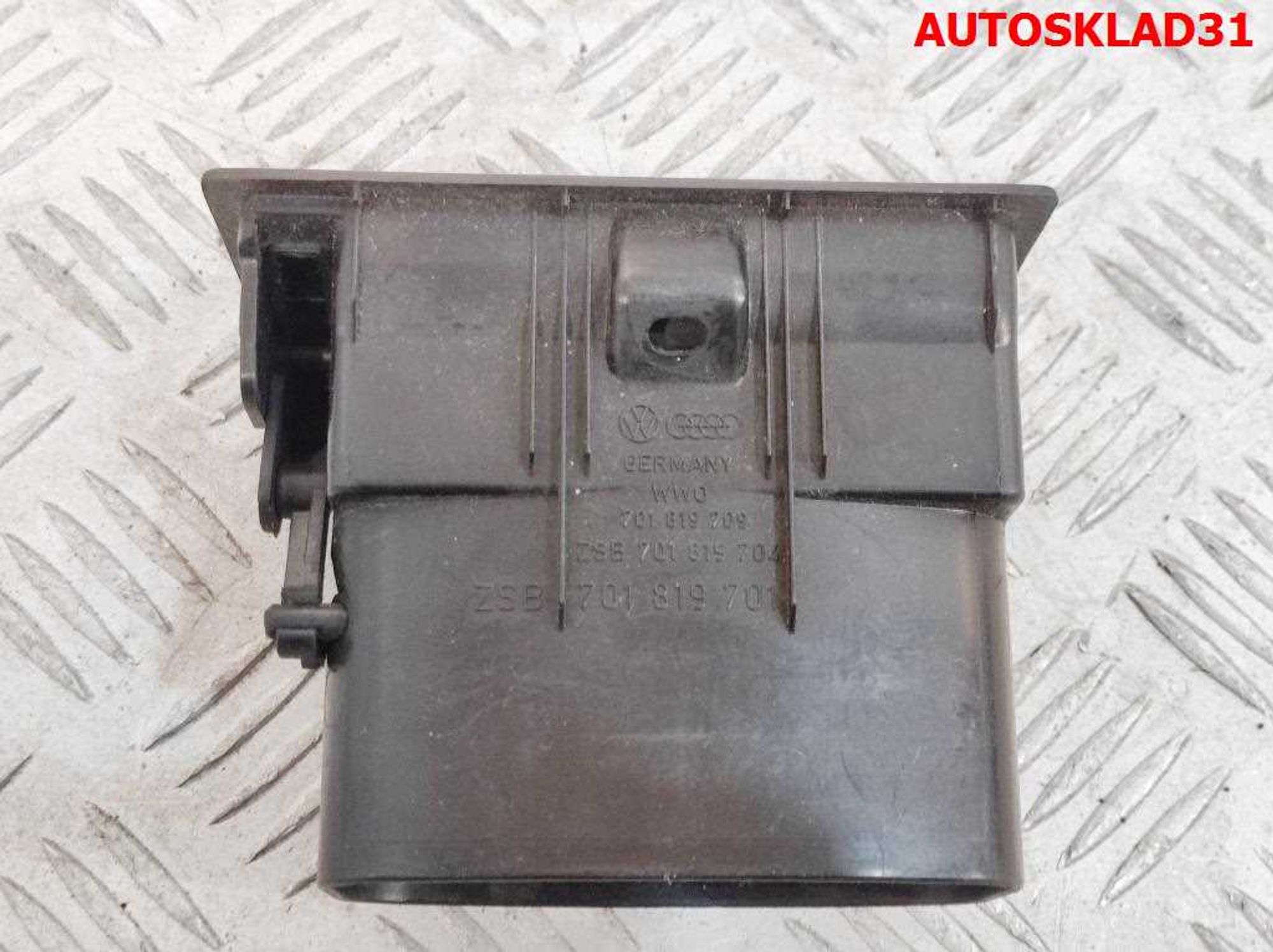 Дефлектор обдува салона VW Golf 3 701819709, 1000 рублей, Дубовое