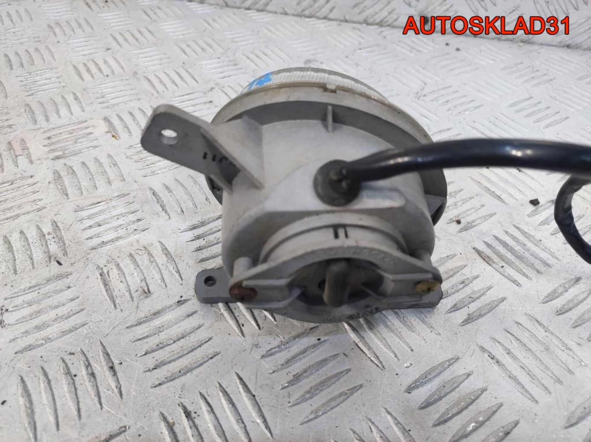 Фара противотуманная левая Mitsubishi Colt CJ, 1400 рублей, Дубовое