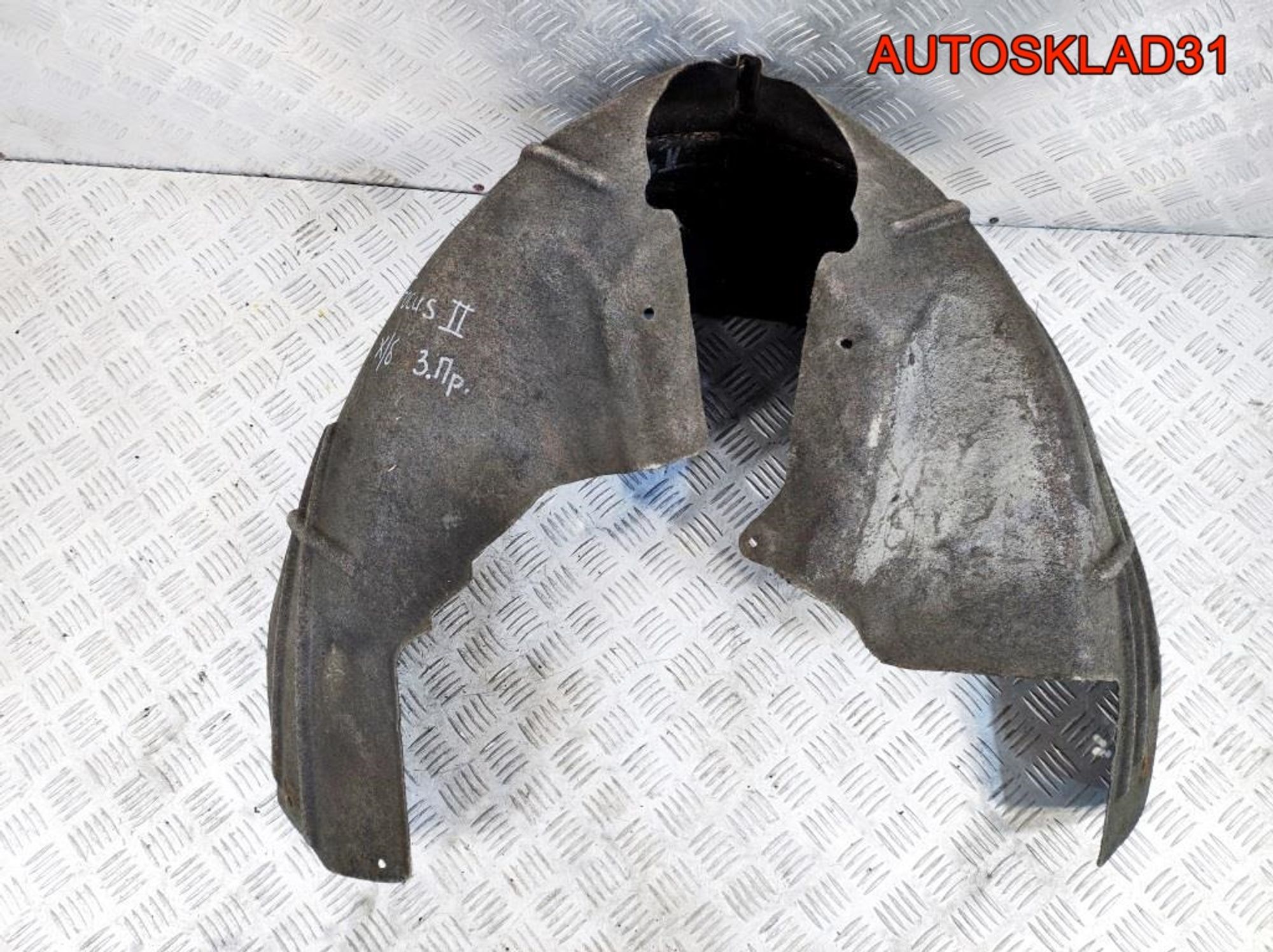 Локер задний правый Ford Focus 2 Хетчбэк, 2900 рублей, Дубовое