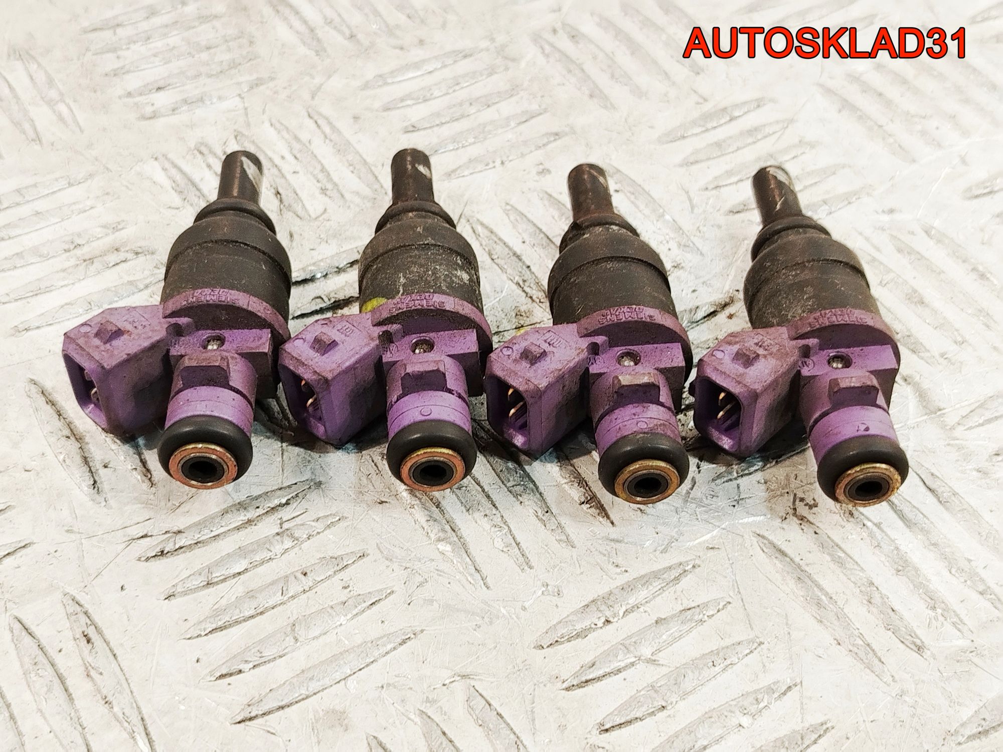Форсунка топливная Mercedes Benz W203 2,0 Бензин 0000787249 Цена за ОДНУ форсунку, 2500 рублей, Дубовое