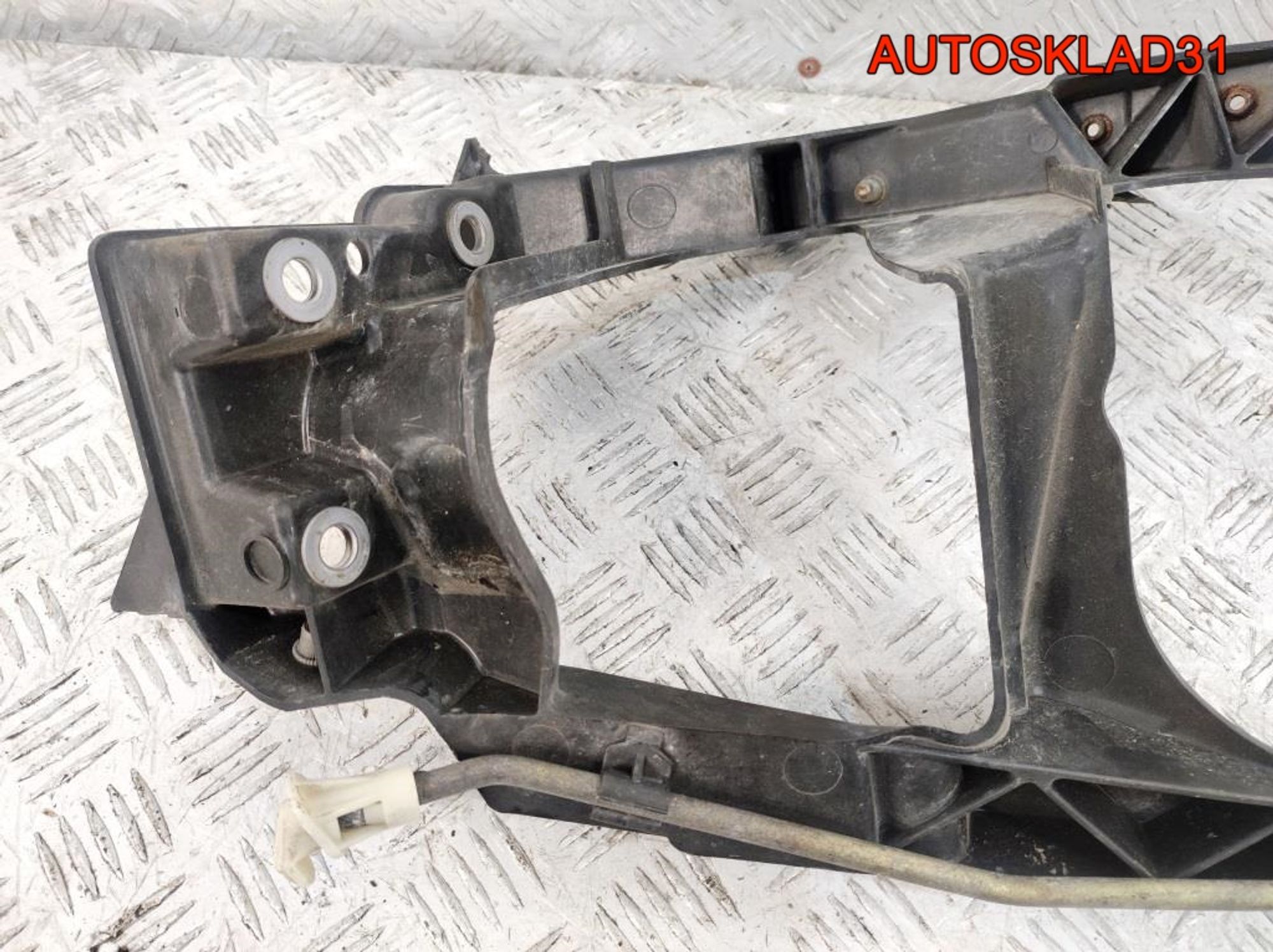 Панель передняя левая Mitsubishi Colt Z3 MN105059, 7000 рублей, Дубовое