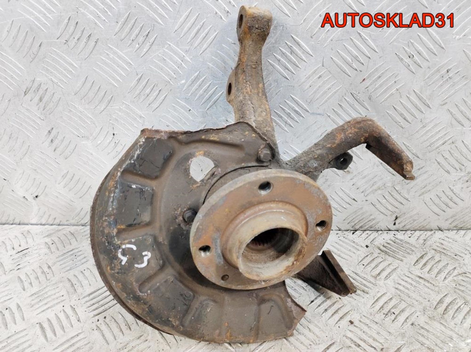 Кулак поворотный передний правый VW Golf 3 191407256C, 1400 рублей, Дубовое