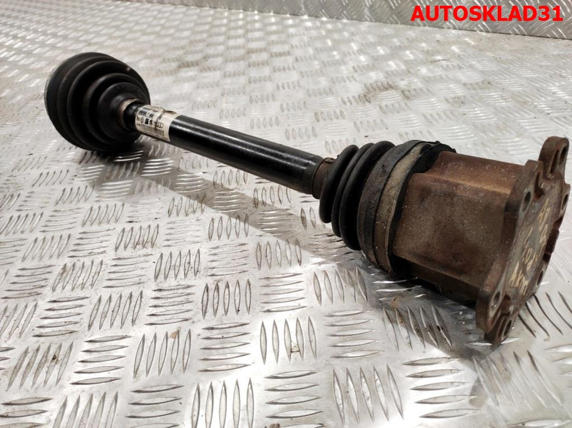 Полуось передняя левая Audi A8 D3 4,0 Дизель 4E0407271N, 5000 рублей, Дубовое