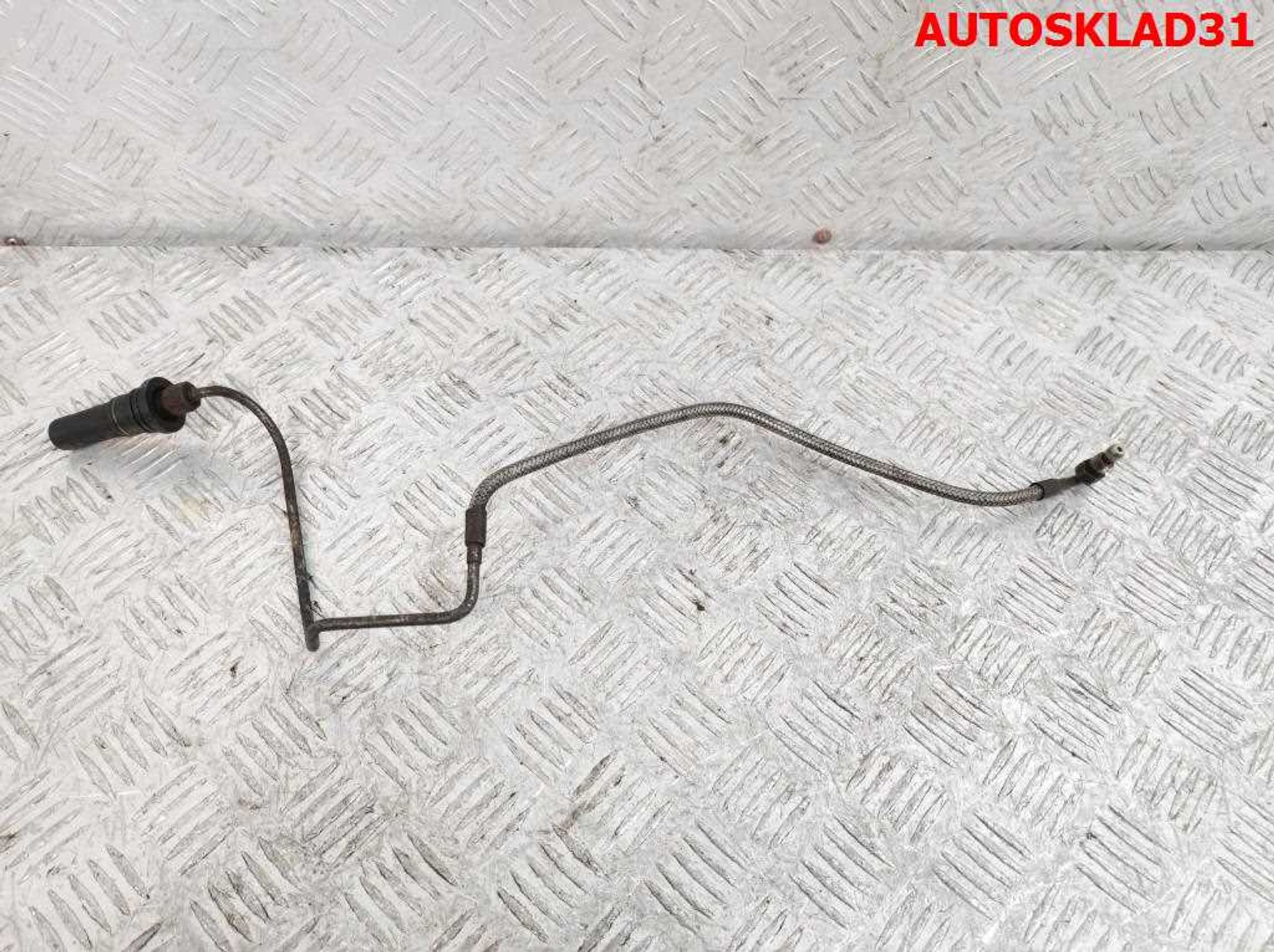 Форсунка топливная Audi 100 C4 2,3 AAR Бензин 035133551C Цена за комплект с трубками, 4000 рублей, Дубовое