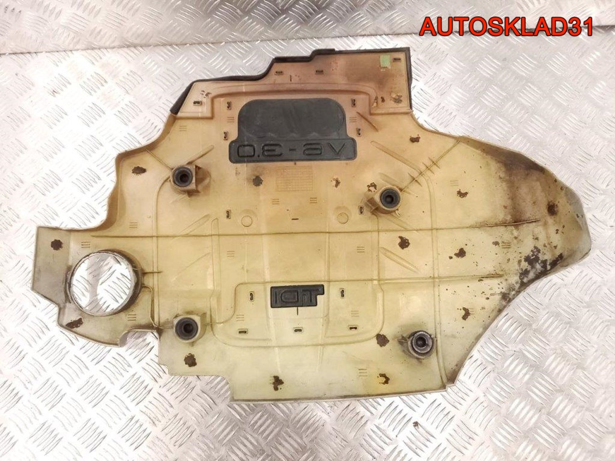 Накладка декоративная Audi A6 C6 059103925AG, 2700 рублей, Дубовое