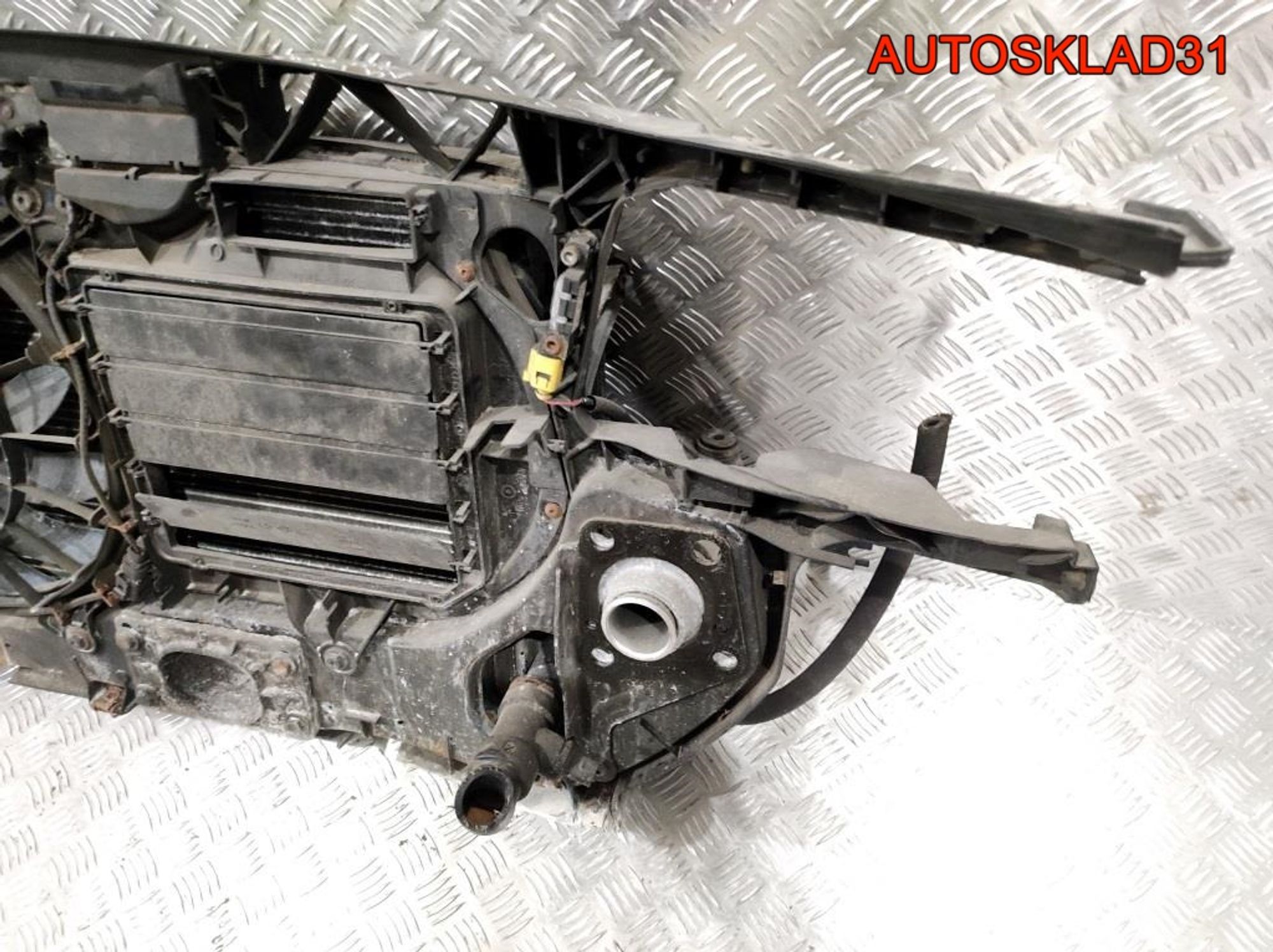 Панель передняя в сборе Audi A4 B6 2,4 Бензин (Р), 20000 рублей, Дубовое