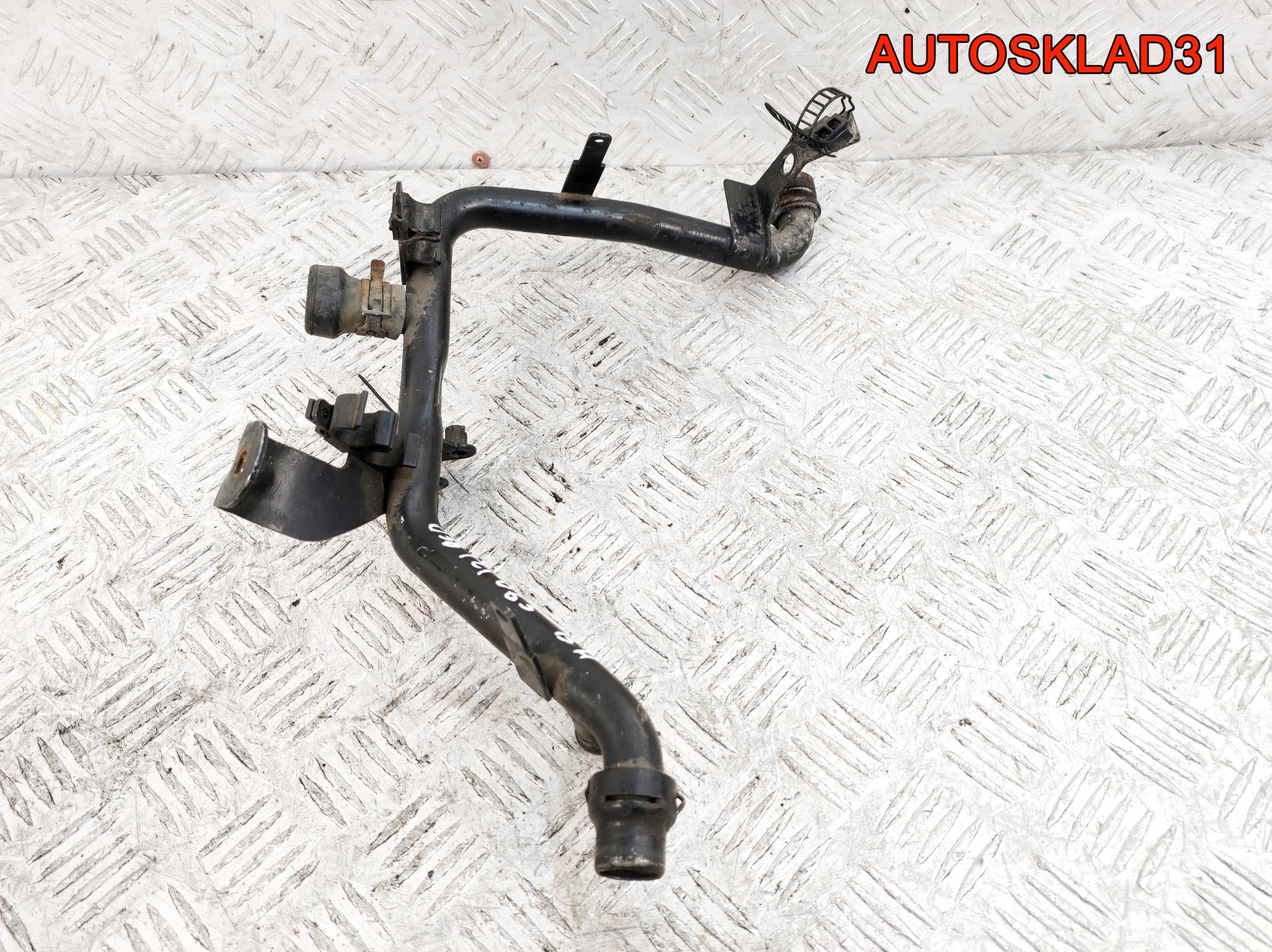 Трубка охлаждающей жидкости VW Passat B5 1.9 Дизель 038121065BH, 600 рублей, Дубовое