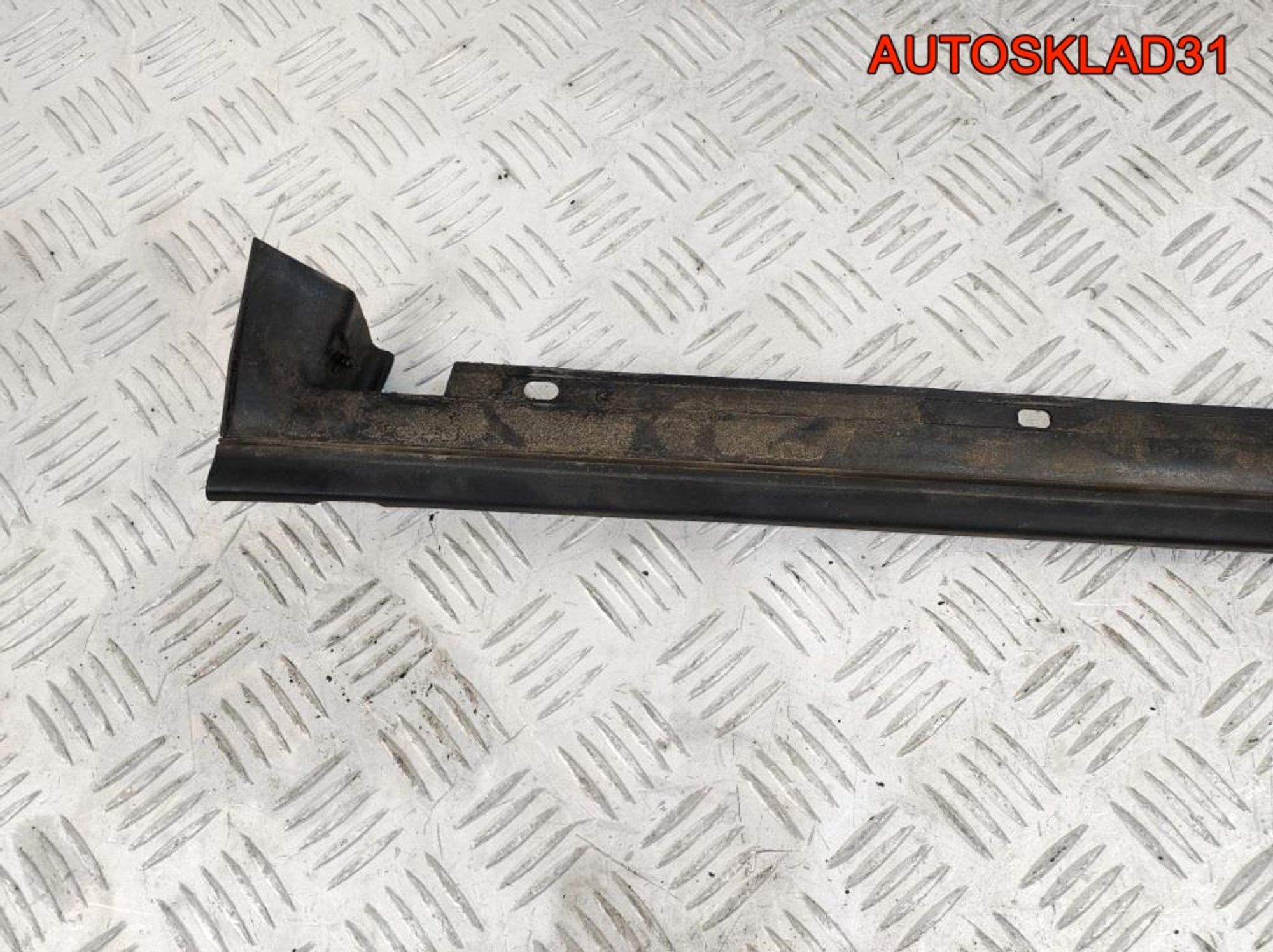 Накладка стекла переднего левого Audi A4 B5, 900 рублей, Дубовое