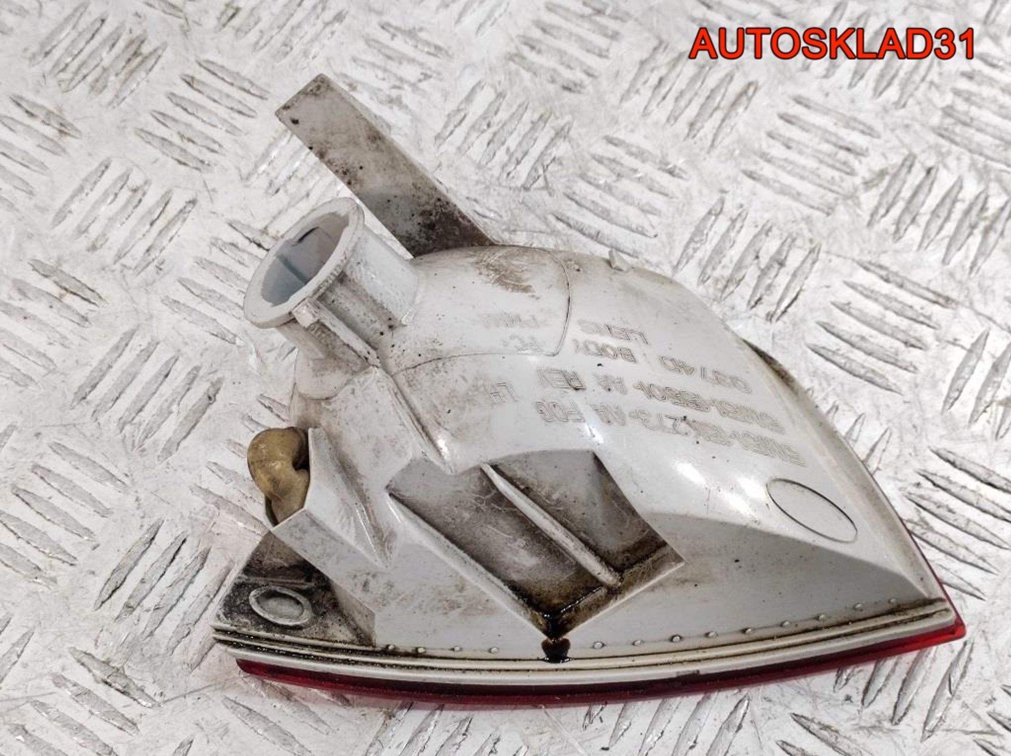 Фонарь задний в бампер левый Ford Focus 2 5M5115K273AA, 1200 рублей, Дубовое