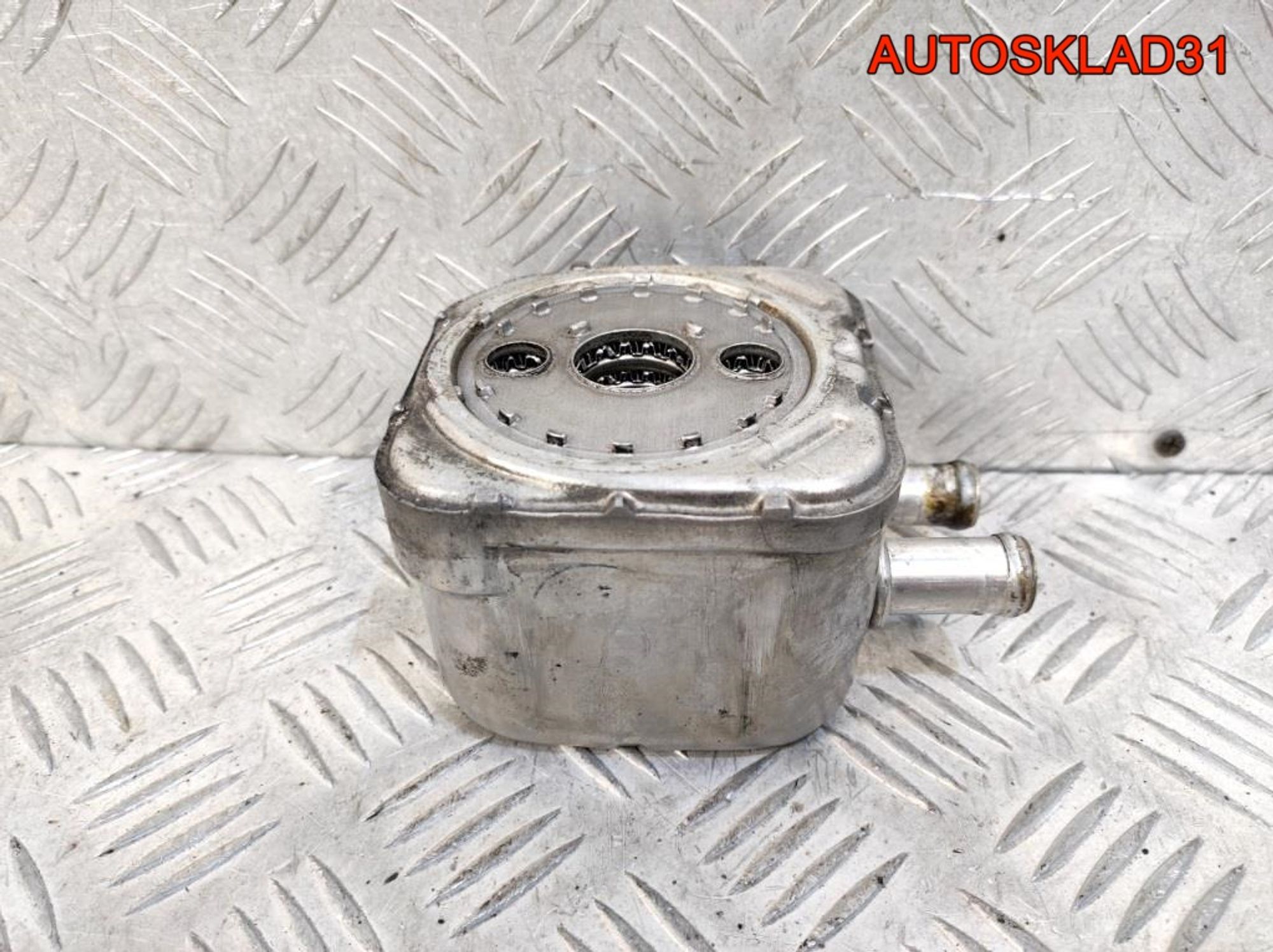 Радиатор масляный Audi A6 C5 1.9 AFN 028117021C, 900 рублей, Дубовое