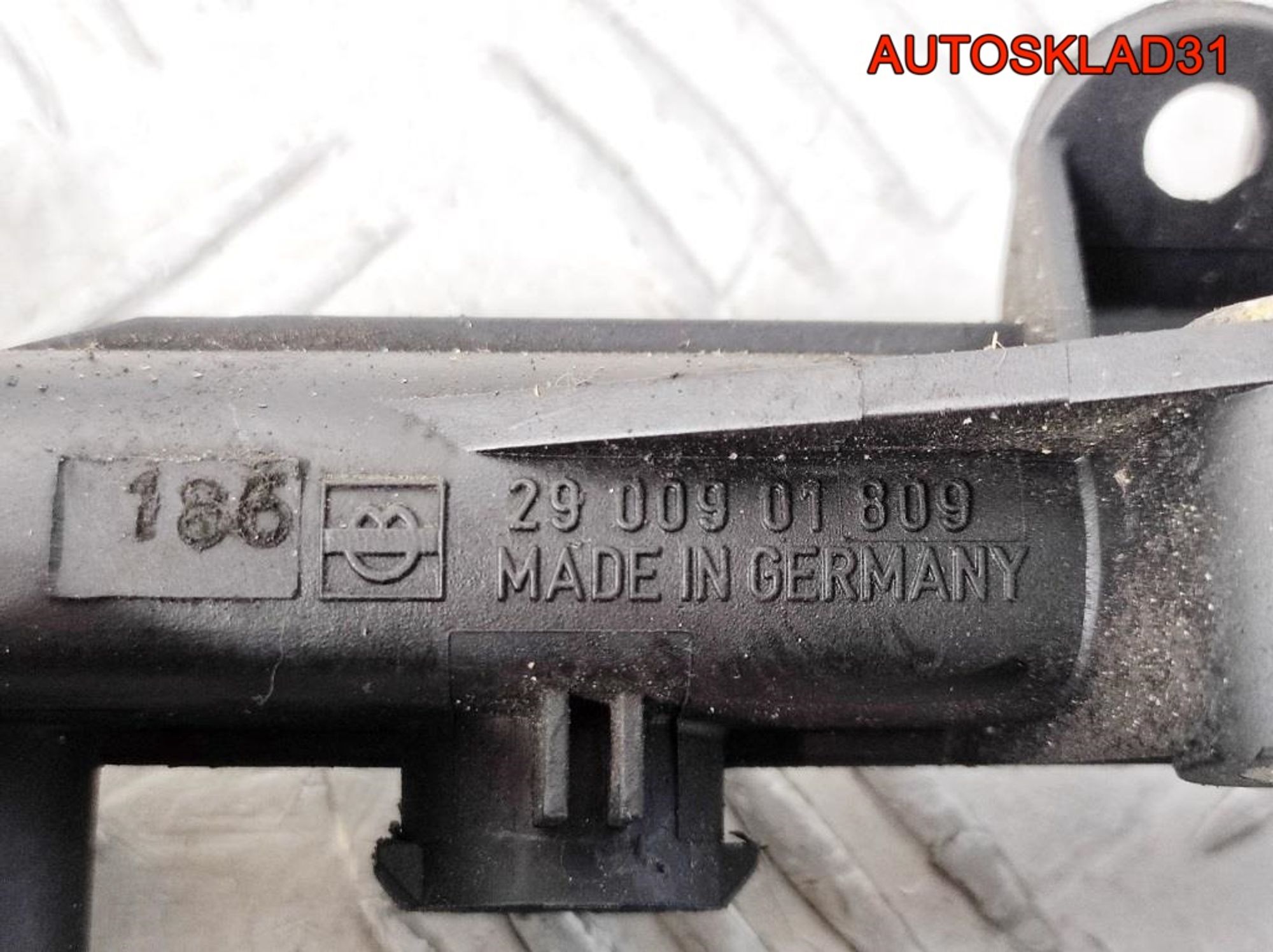 Рейка топливная Skoda Octavia 1,6 AEE 032133319B, 900 рублей, Дубовое