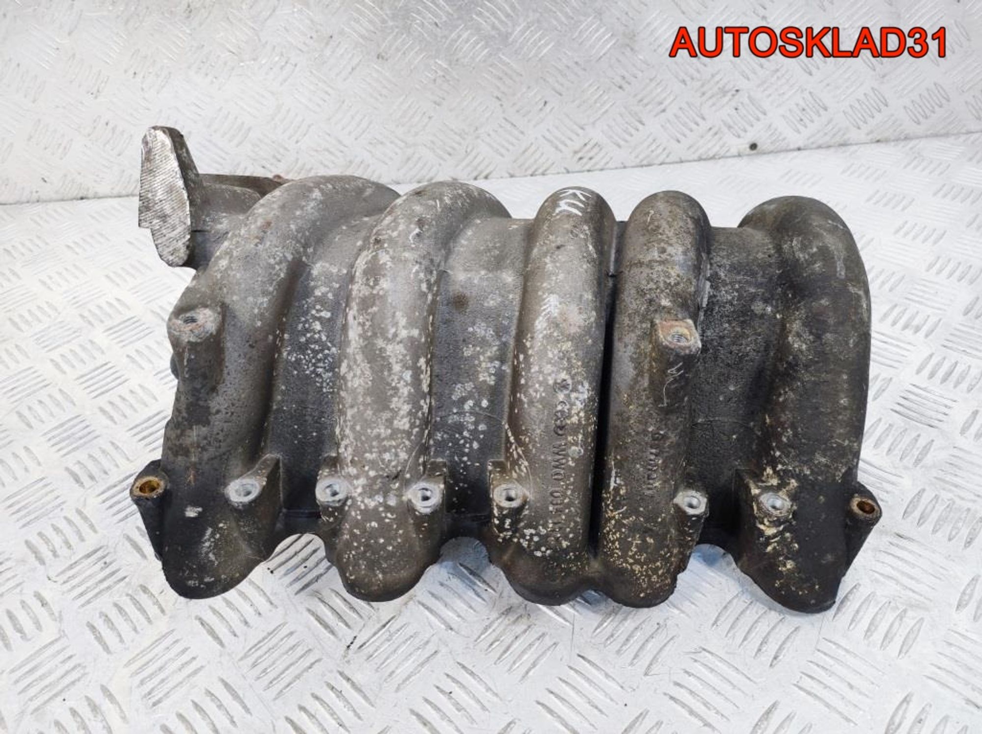 Коллектор впускной Audi 100 C3 2.2 KU 035133223A, 1700 рублей, Дубовое