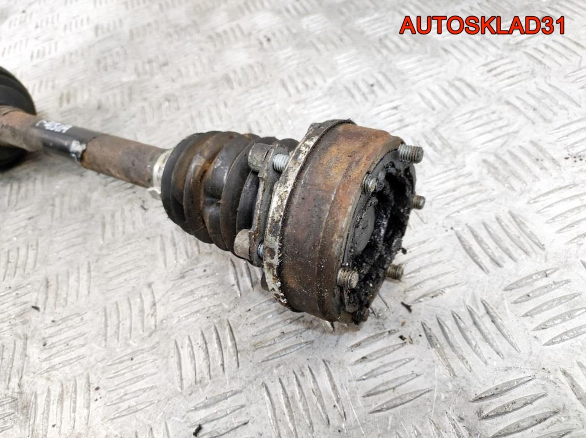 Полуось передняя левая Skoda Fabia 6Q0407271AT, 5000 рублей, Дубовое