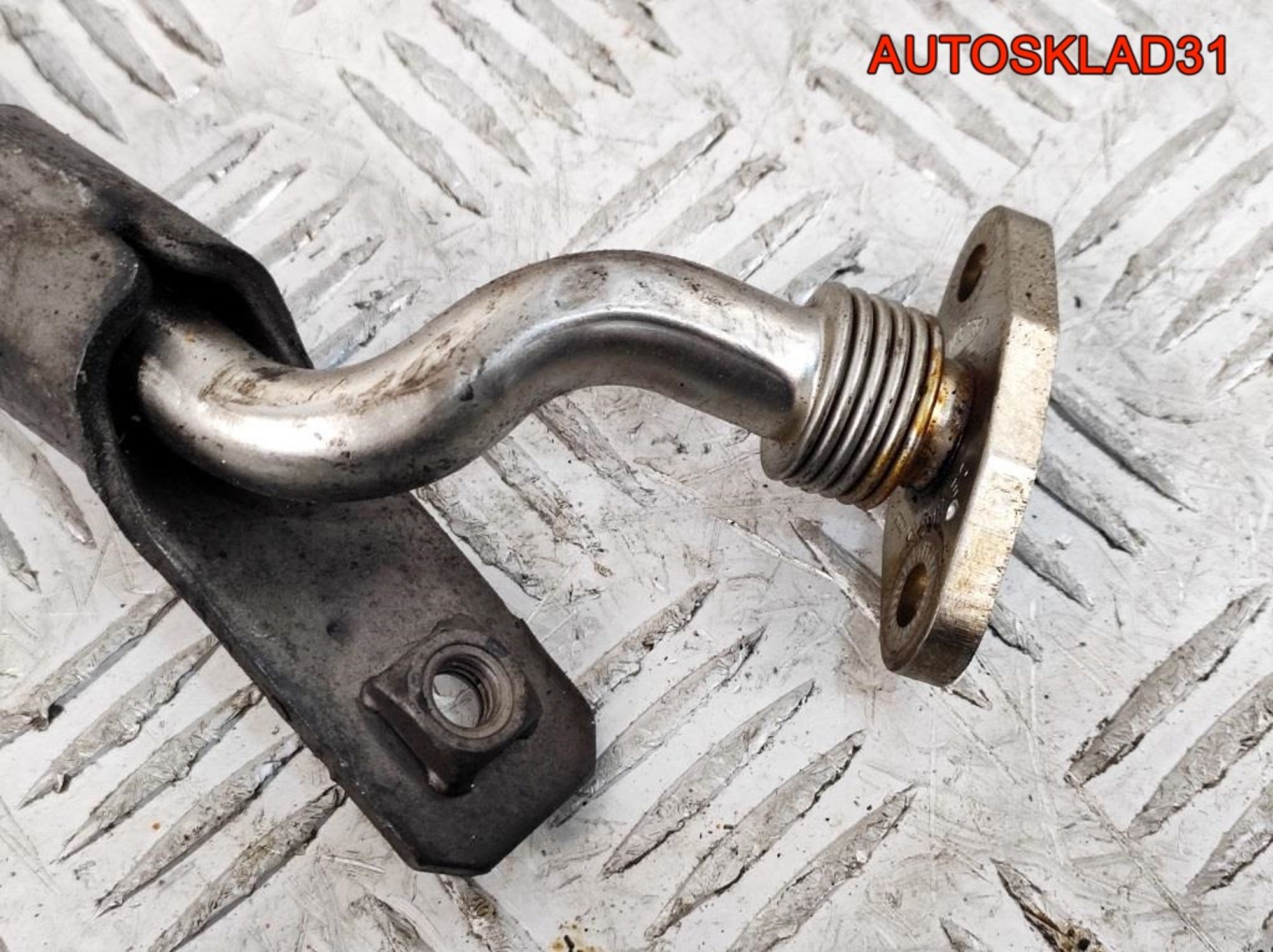 Трубка турбины Volkswagen Touran 1 2.0 BMN 03G145736F, 1000 рублей, Дубовое