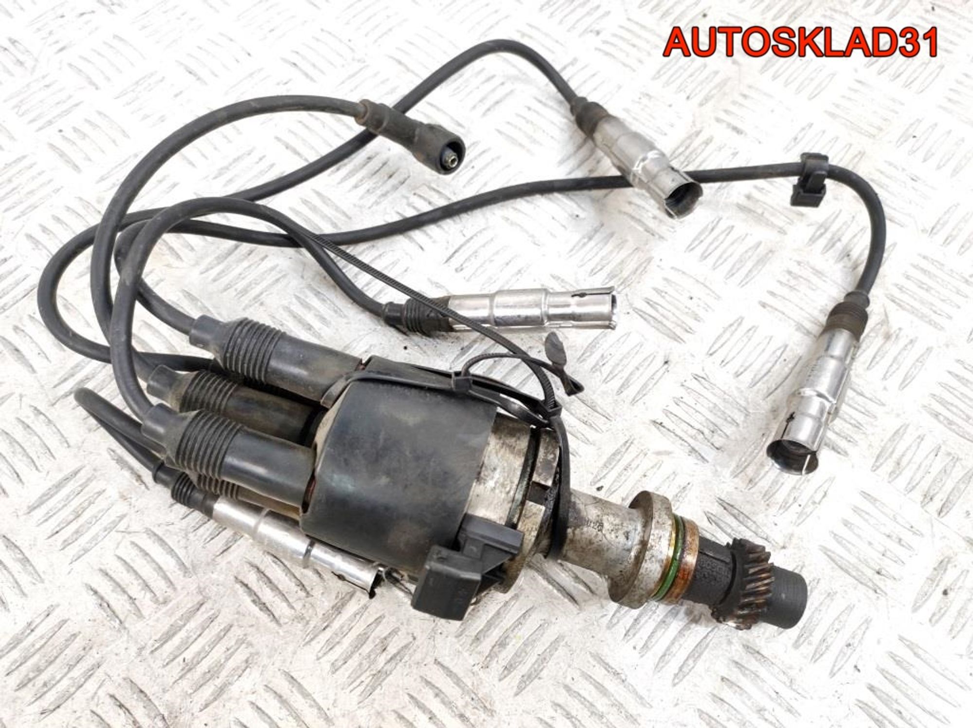 Распределитель зажигания Audi A4 B5 1,6 Бензин 050905205AR, 6000 рублей, Дубовое