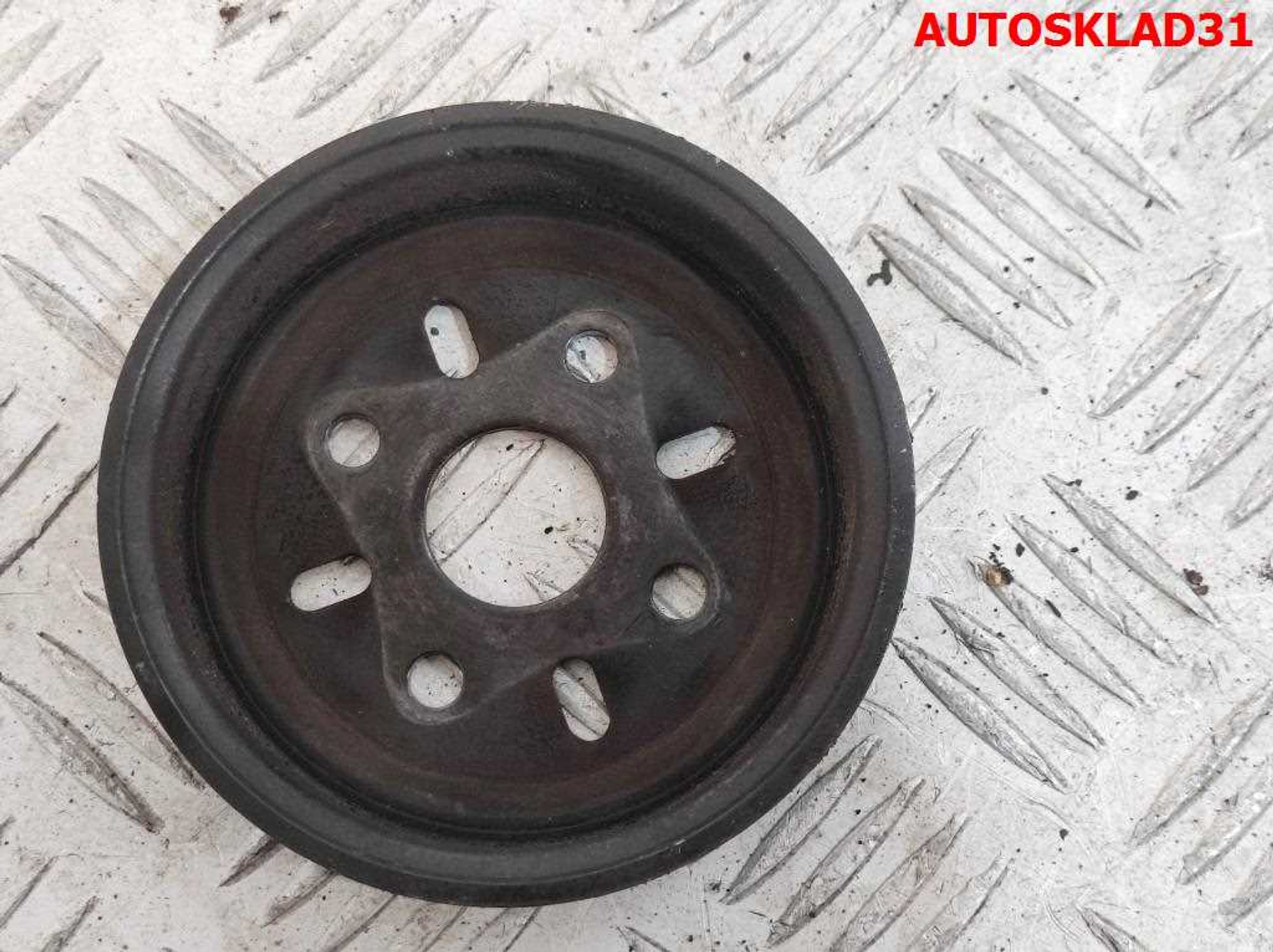 Шкив помпы Nissan Almera N16 1,8 QG18 Бензин 210519F600, 600 рублей, Дубовое