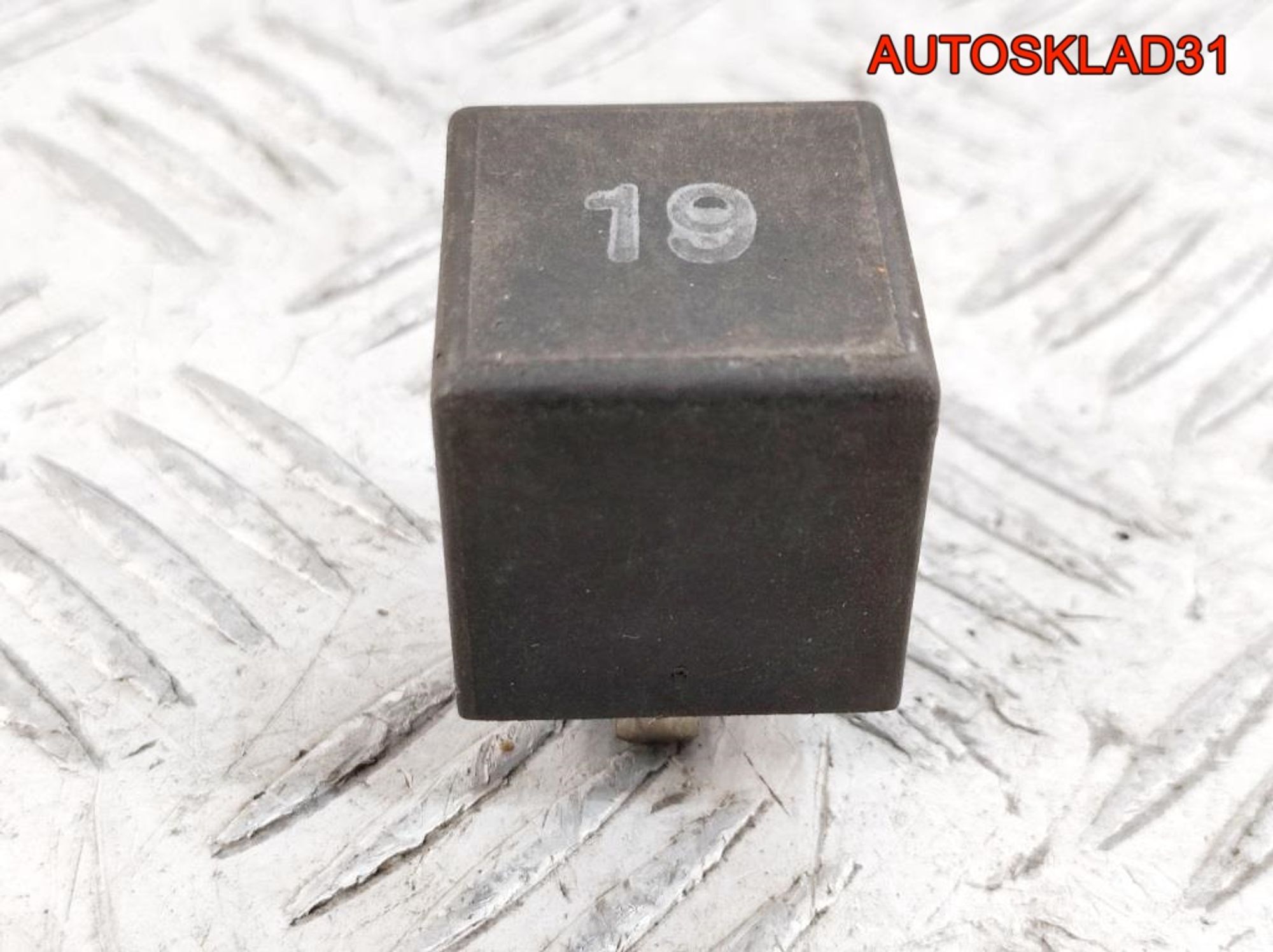 Реле стеклоочистителей №19 Audi 100 C4 191955531, 600 рублей, Дубовое