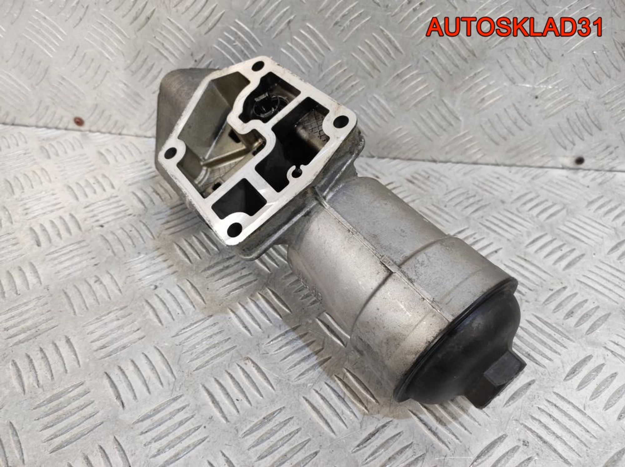 Корпус масляного фильтра VW Passat B6 045115389H, 900 рублей, Дубовое