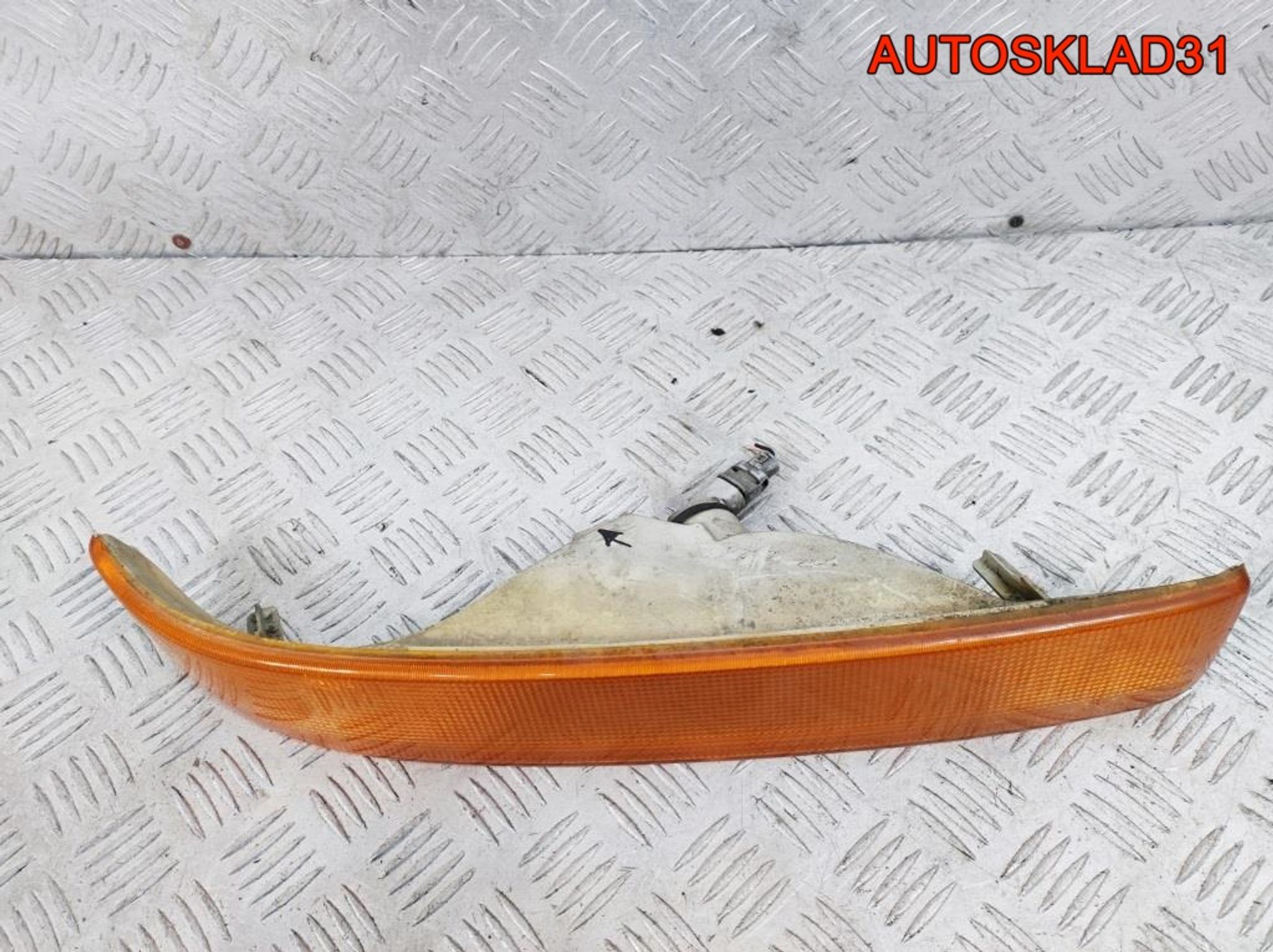 Поворотник правый Renault Master 7700353947, 2100 рублей, Дубовое