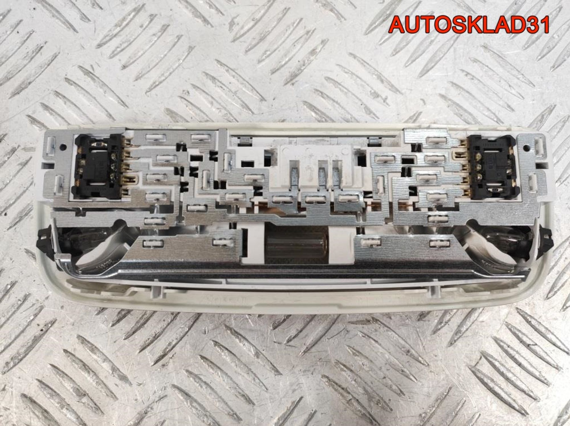 Плафон салона задний Mercedes GLK X204 A2048204901, 1400 рублей, Дубовое