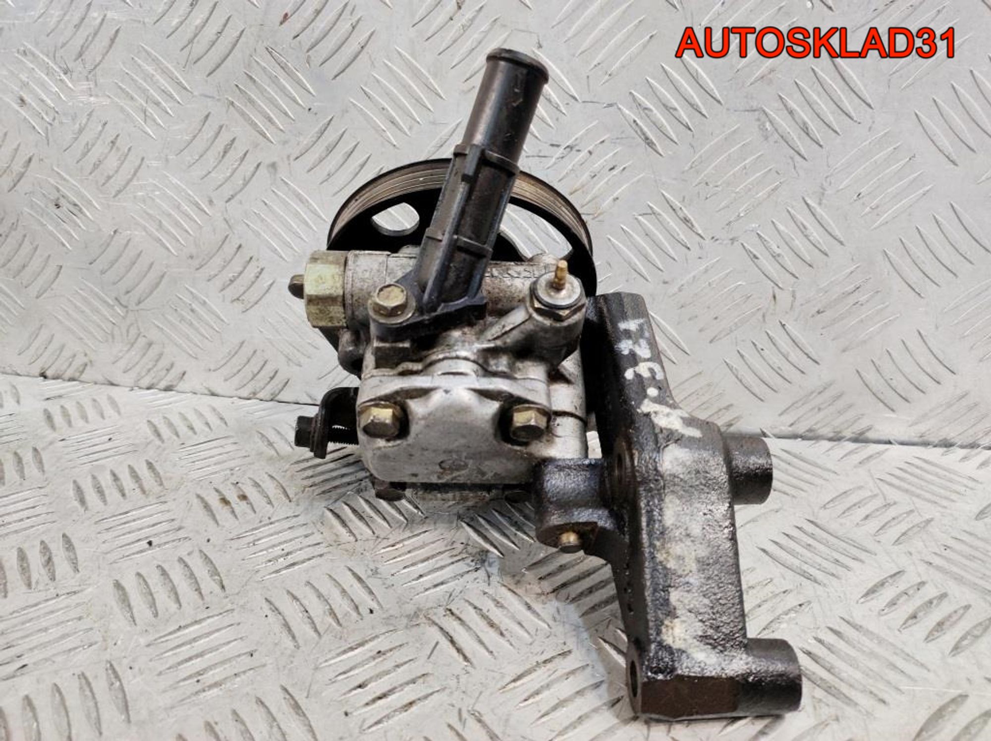 Насос гидроусилителя Mazda 323 BA B21H32650B, 2700 рублей, Дубовое