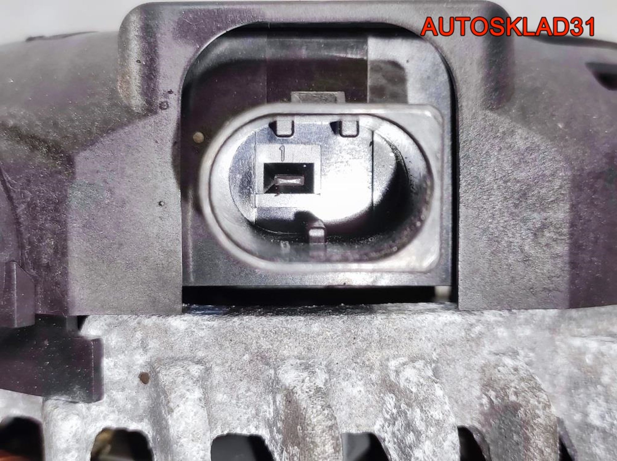 Генератор 180A BMW F30 2,0 B47D20A 12317640132, 8100 рублей, Дубовое