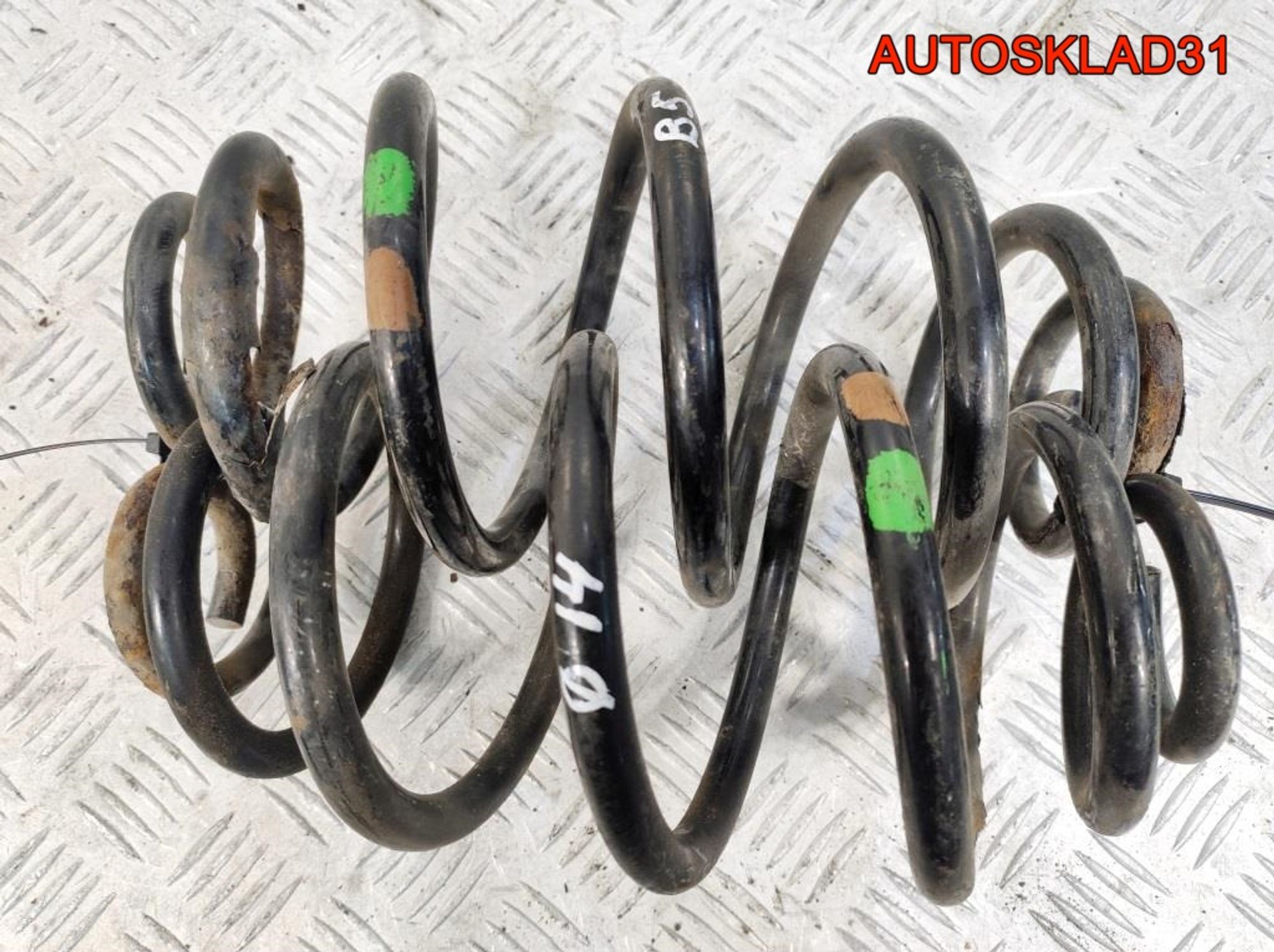 Пружина задняя Volkswagen Passat B5 3B0511115N, 1800 рублей, Дубовое