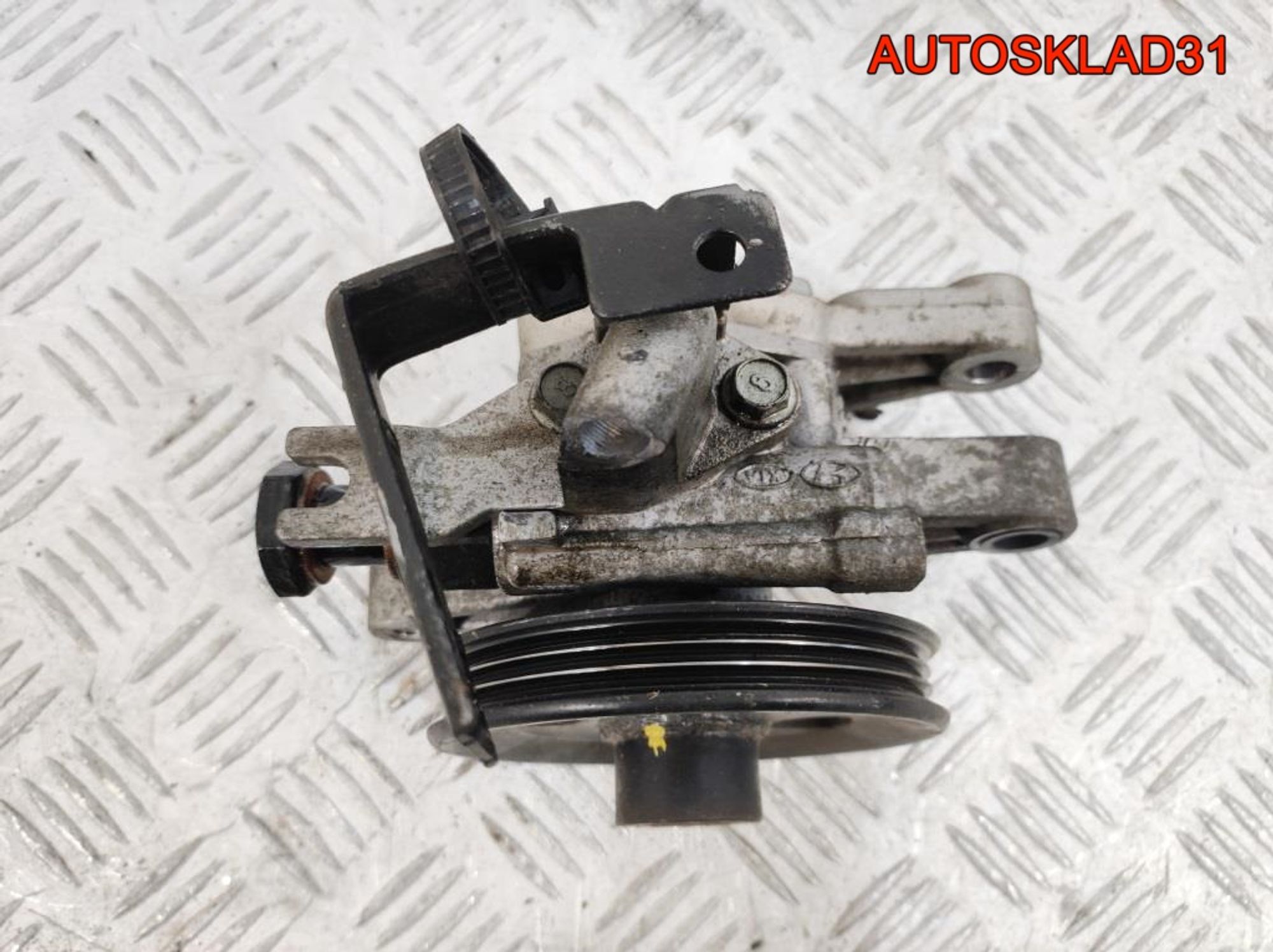 Насос ГУР Hyundai Elantra 2,0 G4GC 571002E000, 4100 рублей, Дубовое