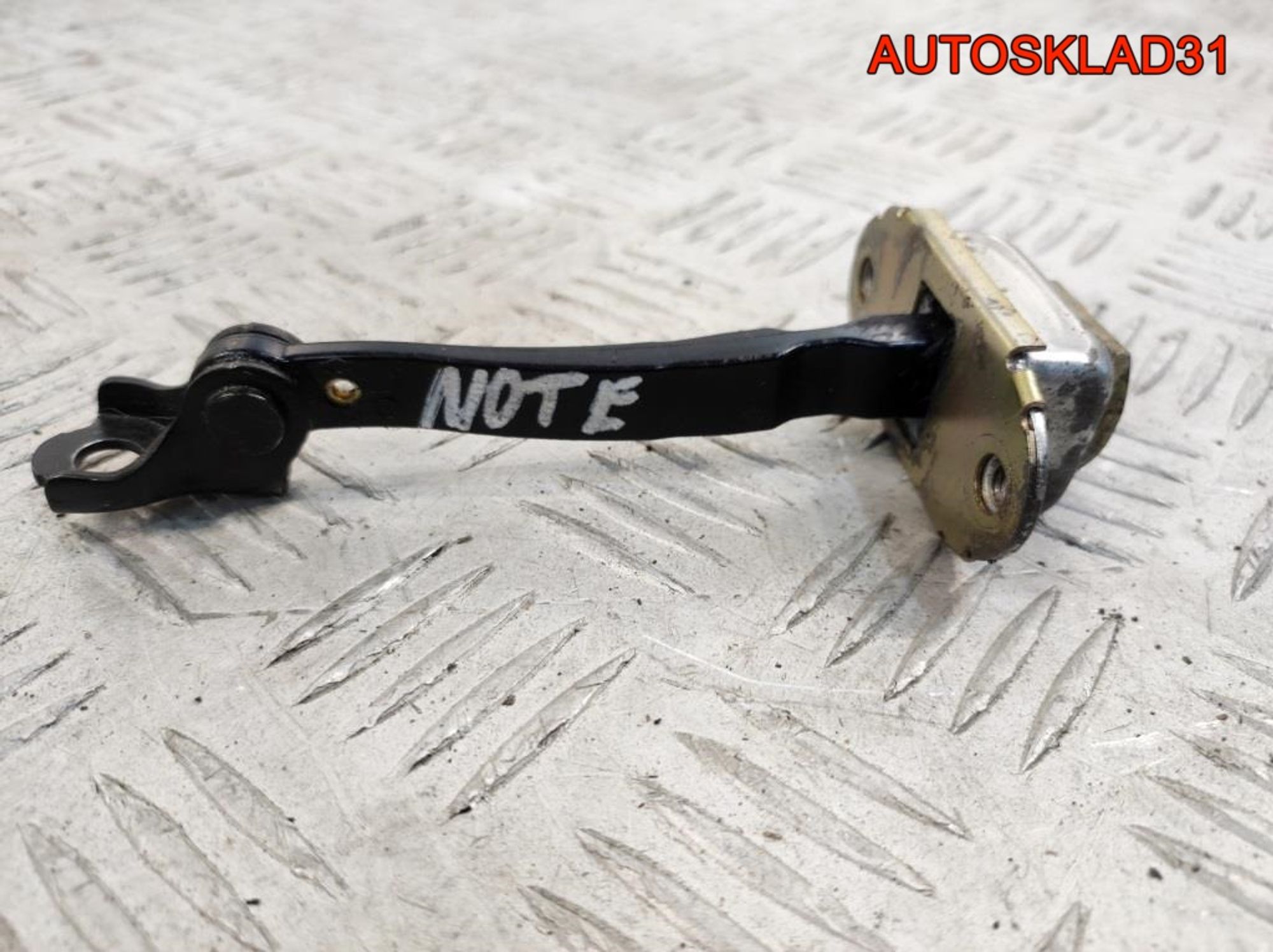 Ограничитель двери задней Nissan Note E11 824301U60A, 800 рублей, Дубовое