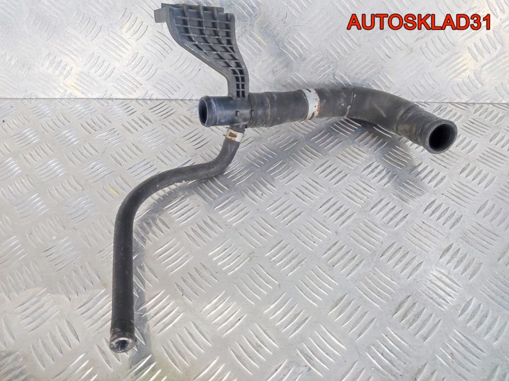 Тройник системы охлаждения Toyota Corolla 1,6 1ZR, 1700 рублей, Дубовое