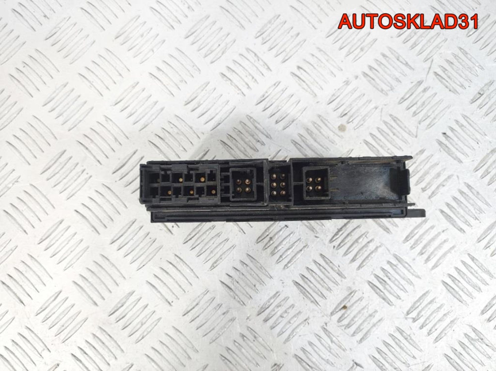 Блок управления стеклоподъемниками Mercedes W202, 2100 рублей, Дубовое