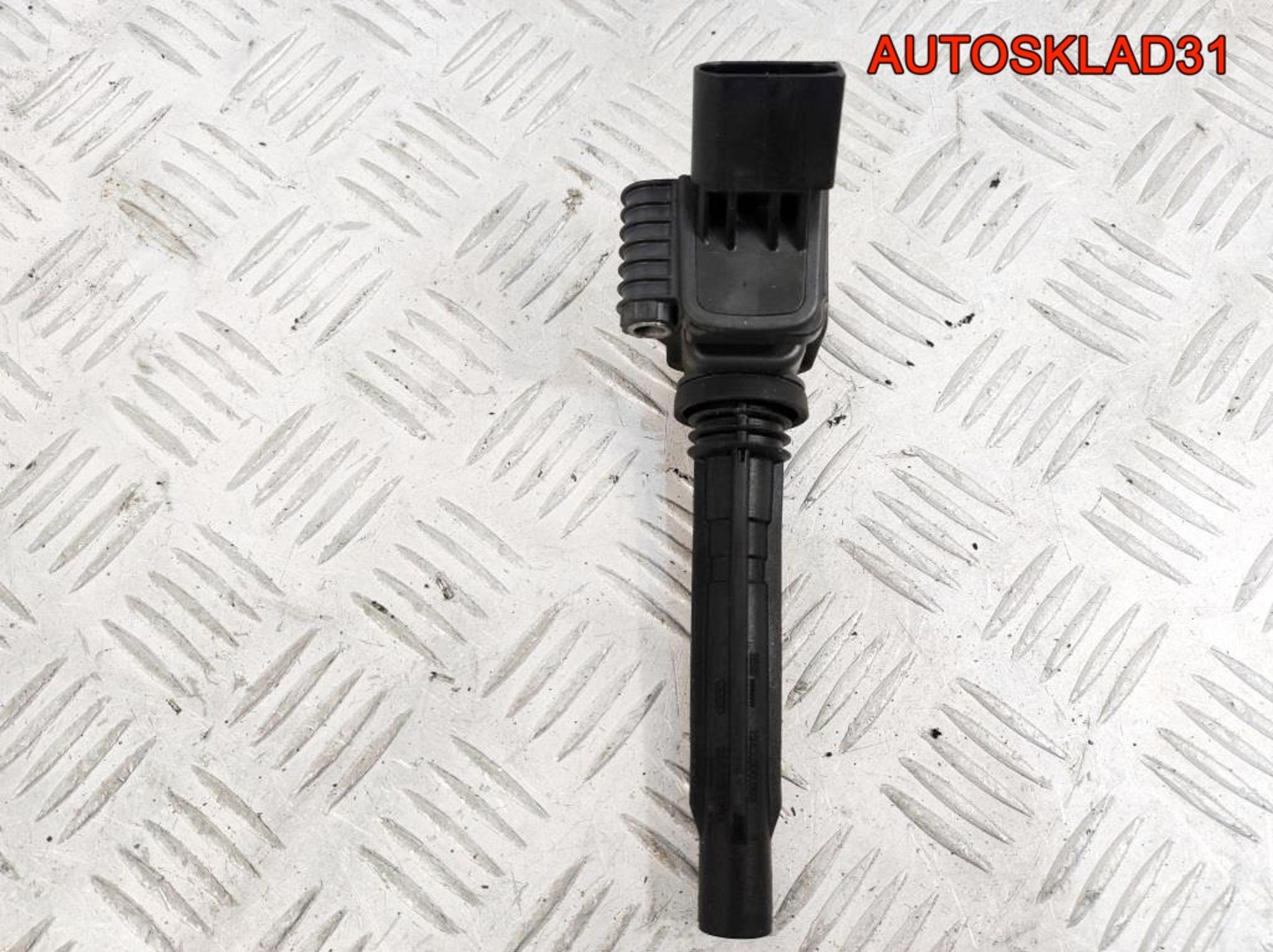 Катушка зажигания Audi TT 8S 2,0 DKT Бензин 06L905110D, 1800 рублей, Дубовое