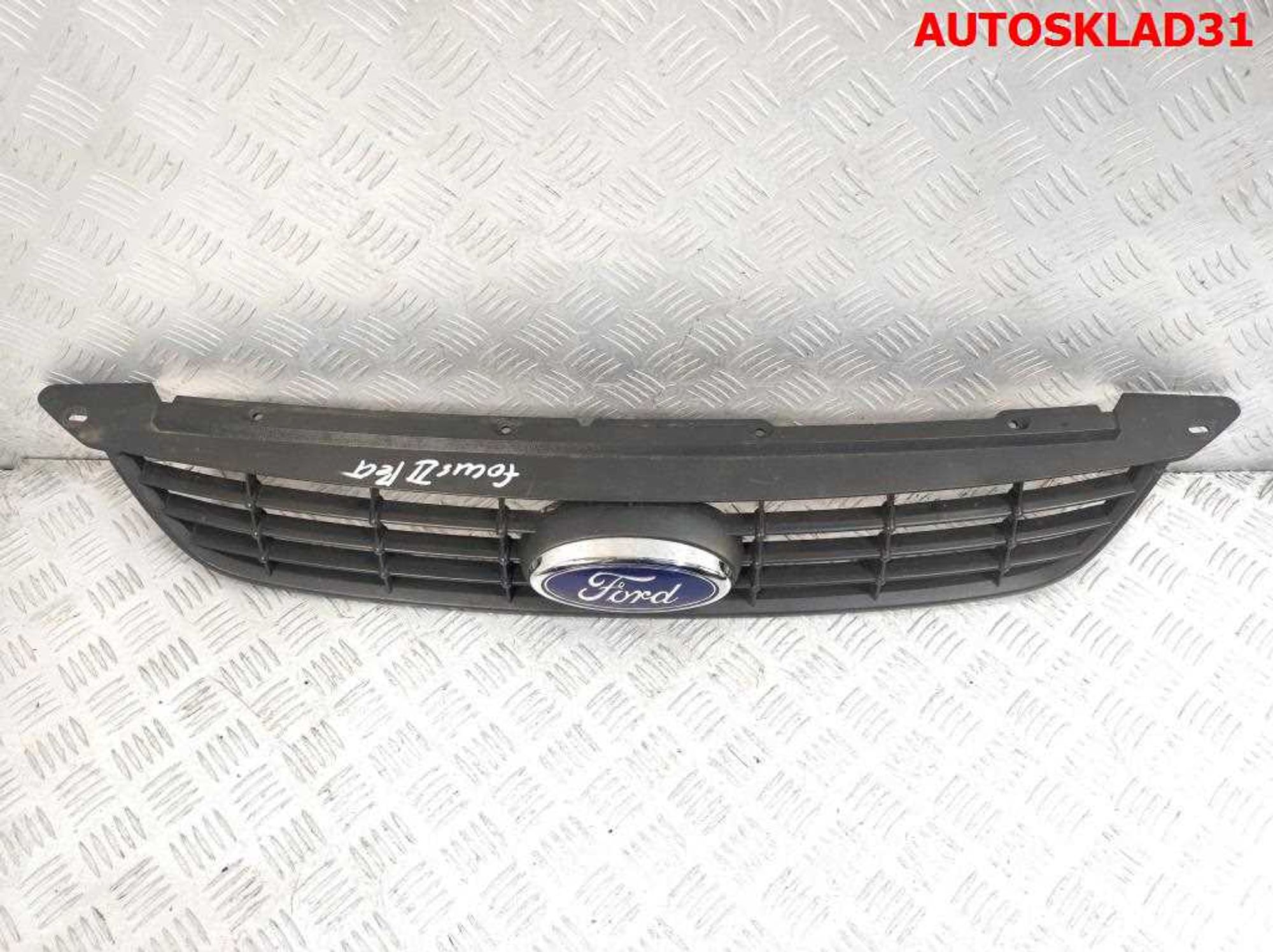 Решетка радиатора Ford Focus 2 8M518200BD, 2000 рублей, Дубовое