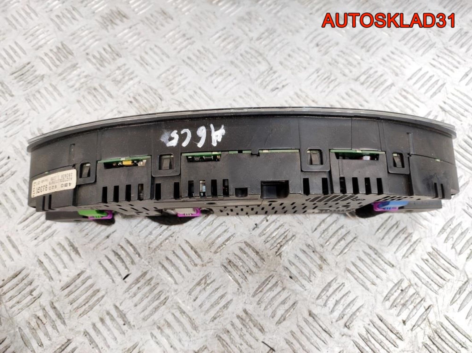 Панель приборов Audi A6 C5 2,5 Дизель 4B0920933GX, 15000 рублей, Дубовое