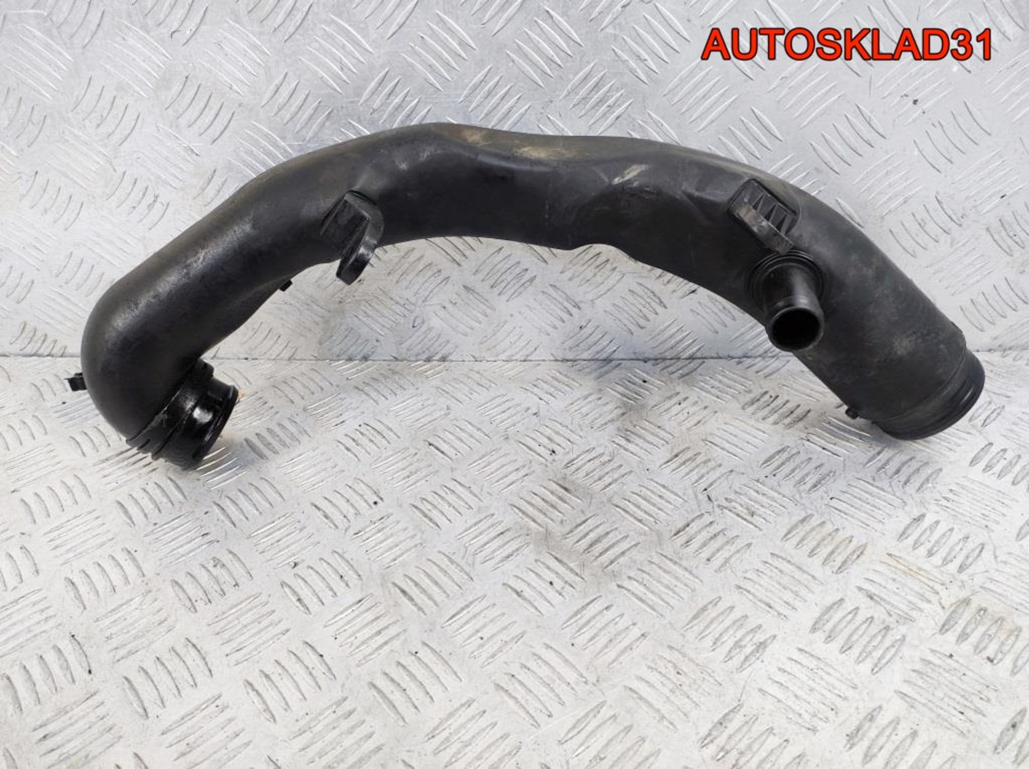 Патрубок интеркулера VW Caddy 3 1.9 BJB 1K0129654S, 2100 рублей, Дубовое