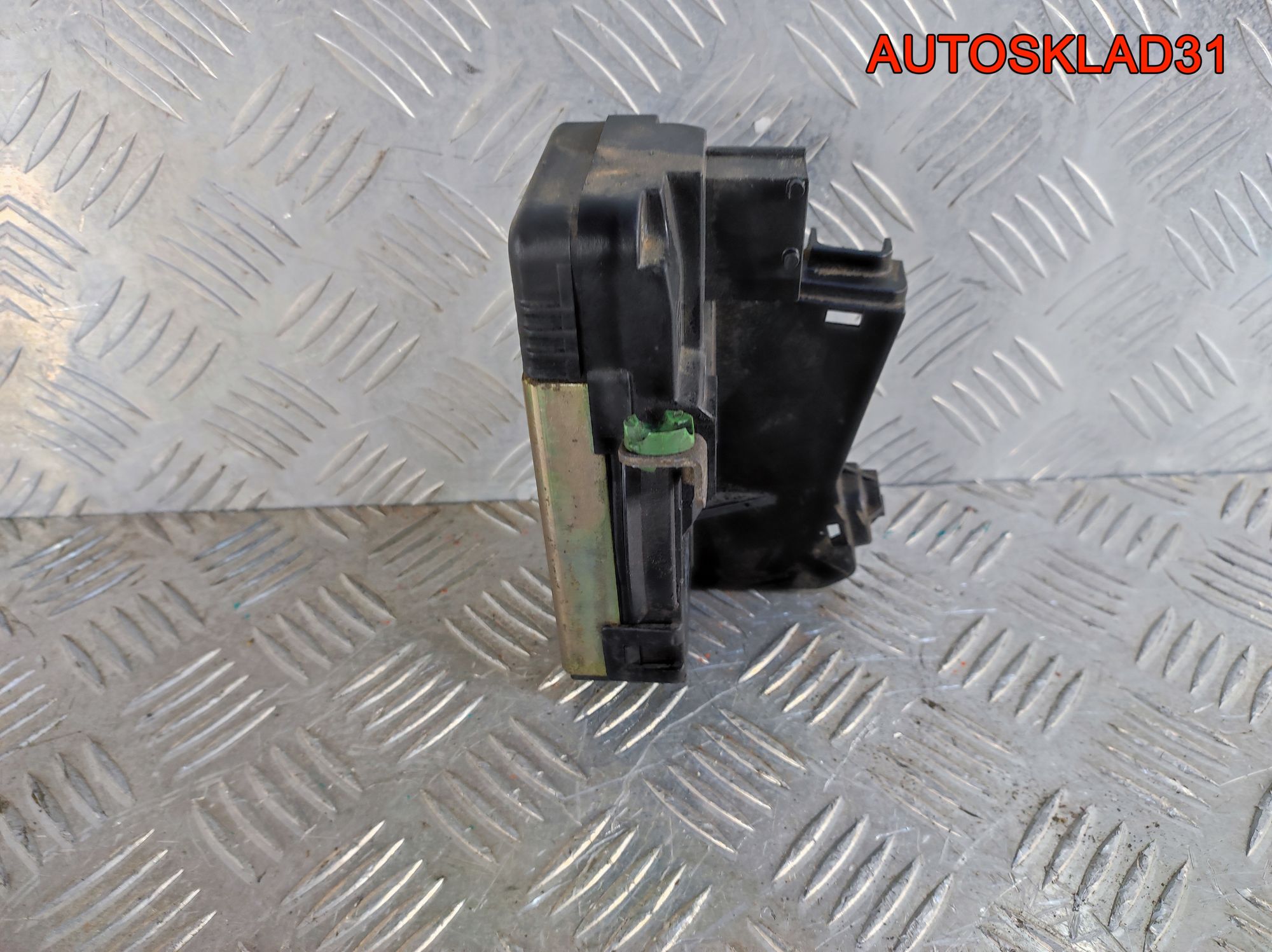 Замок двери передней правой Opel Zafira A 90561154, 900 рублей, Дубовое