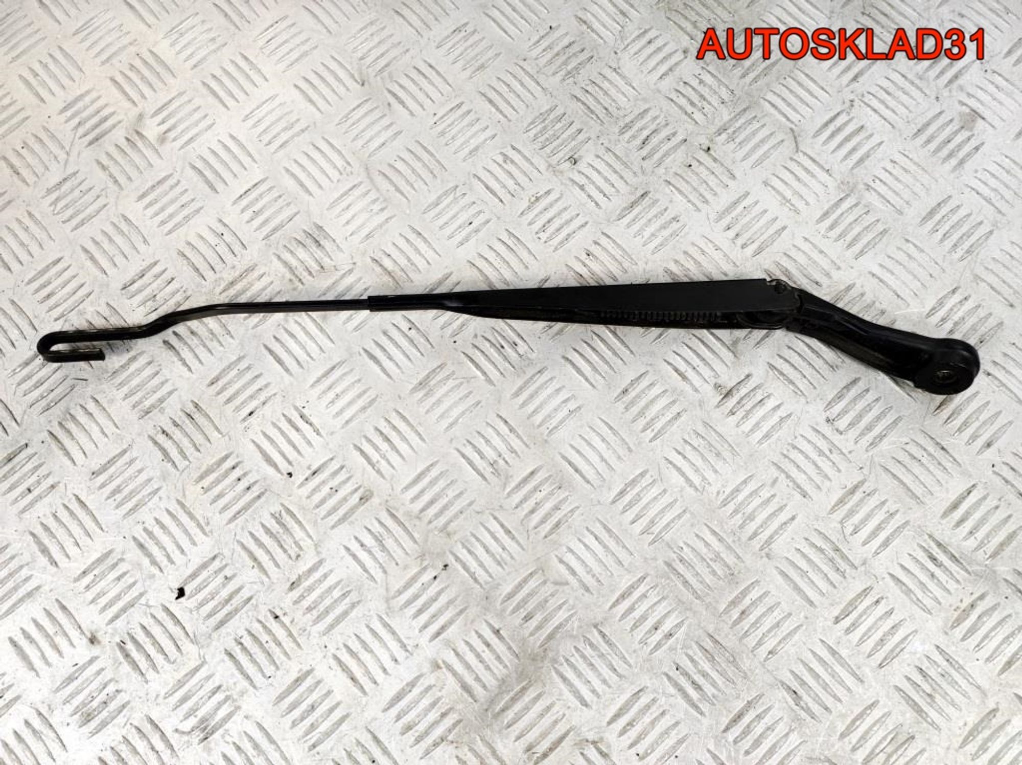 Дворник левый Nissan Primera P12 28881AU312, 900 рублей, Дубовое