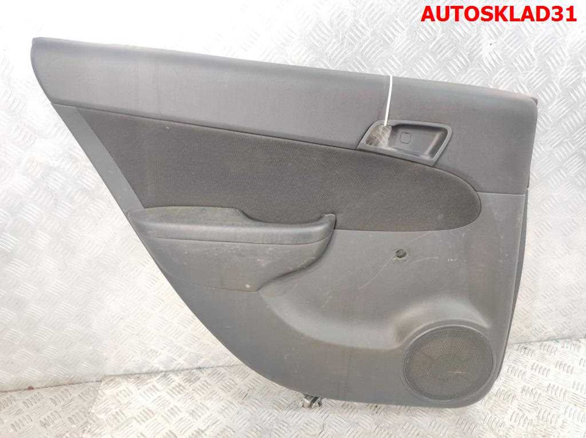 Обшивка двери задней левой Hyundai i30 833012R500, 1500 рублей, Дубовое