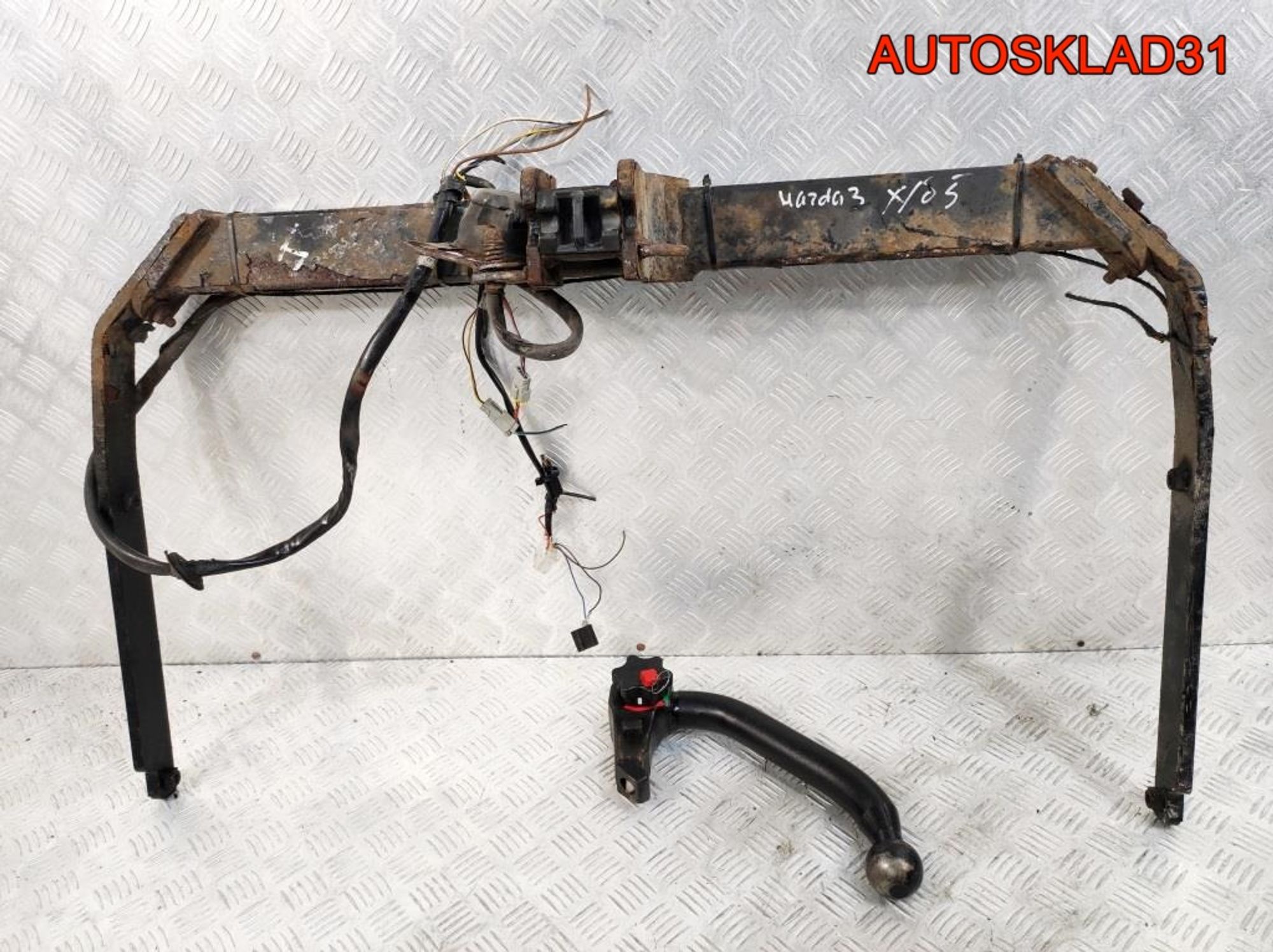 Фаркоп со съёмным крюком Mazda 3 BK Хетчбэк, 18000 рублей, Дубовое