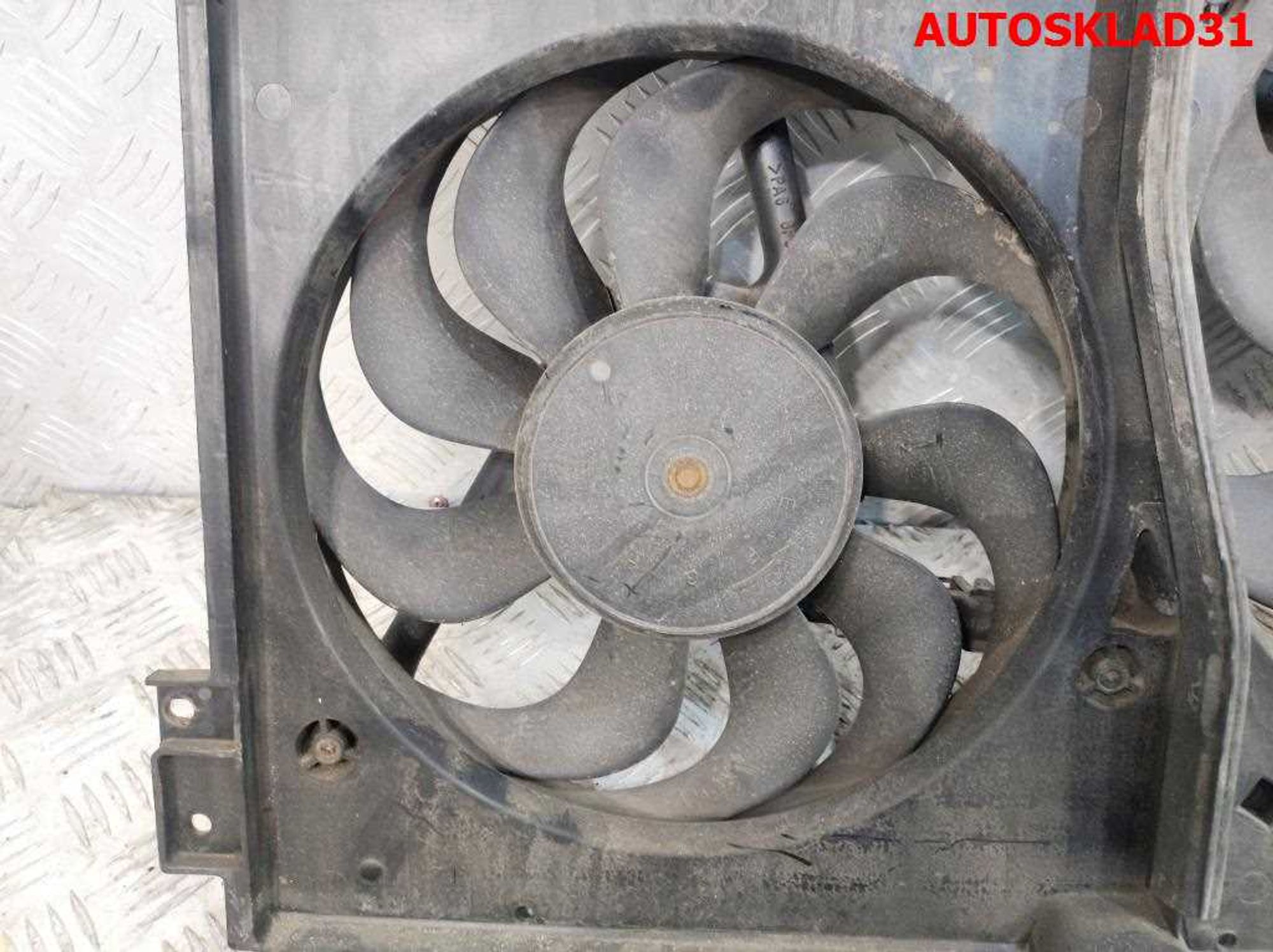 Вентилятор радиатора VW Golf 4 1,4 Бензин 1J0121207M Цена за Комплект, 5000 рублей, Дубовое
