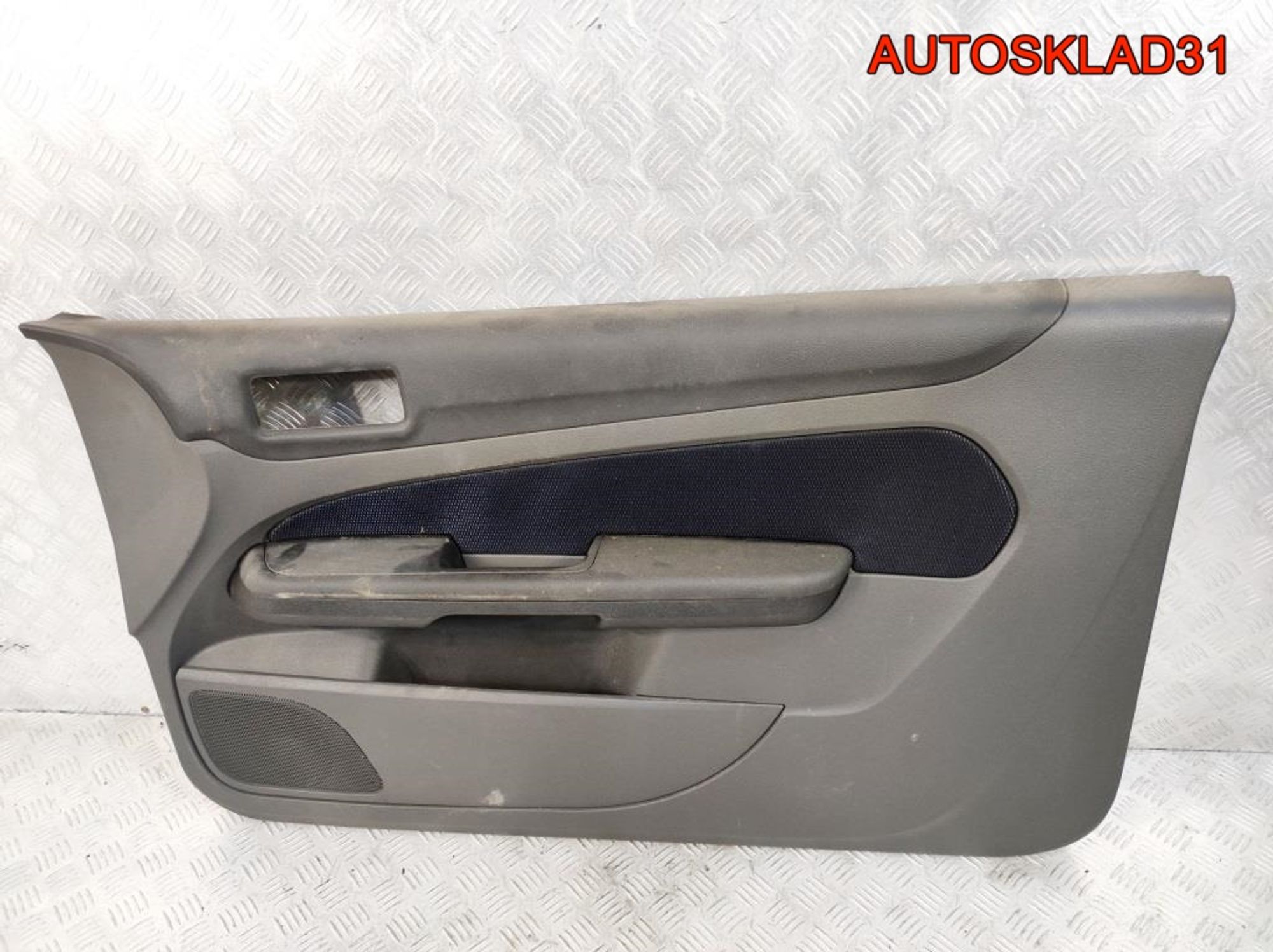 Обшивка двери передней правой Ford Focus 2, 1300 рублей, Дубовое