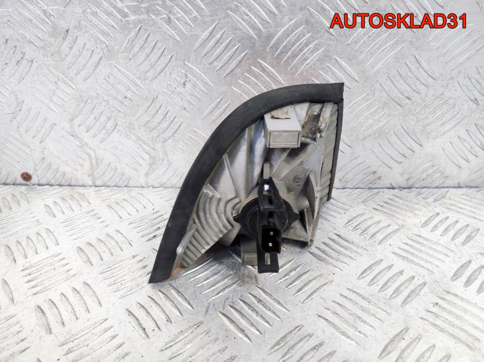 Указатель поворота левый желтый BMWE36 1387043, 500 рублей, Дубовое