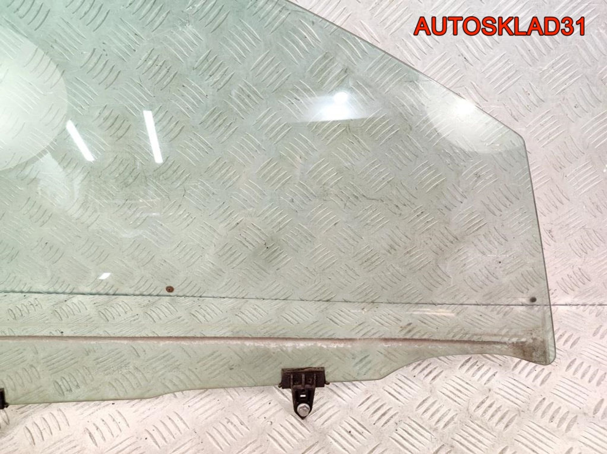 Стекло двери переднее правое Nissan Qashqai J10, 1800 рублей, Дубовое