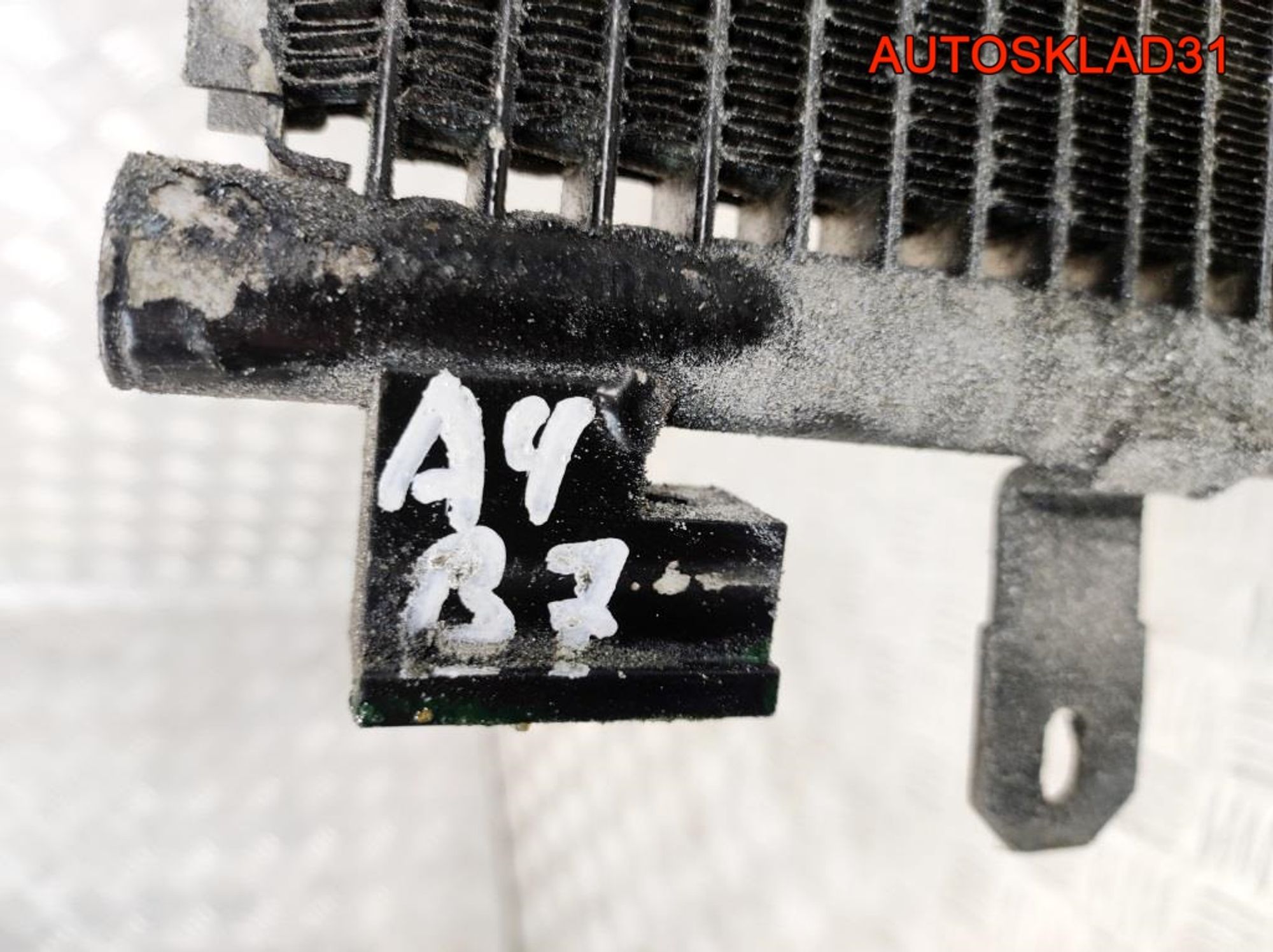 Радиатор кондиционера Audi A4 B7 8E0260403T, 900 рублей, Дубовое