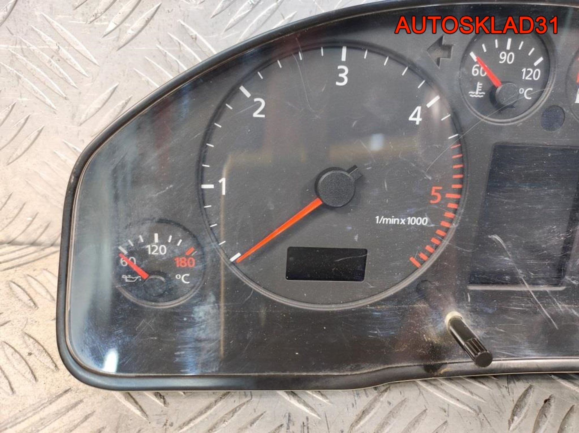 Панель приборов Audi A4 B5 2,5 Дизель 8D0920931TX, 9900 рублей, Дубовое