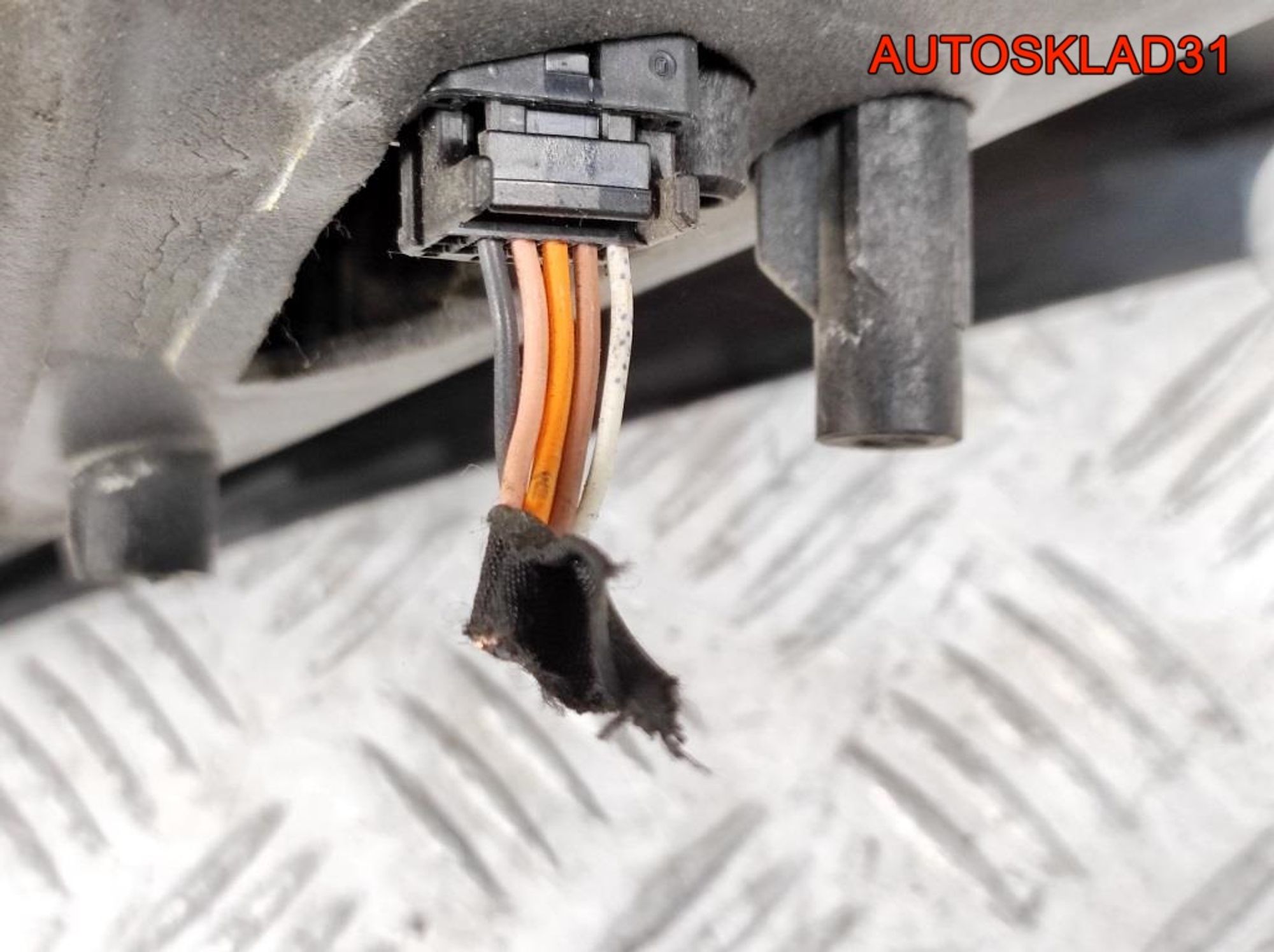 Зеркало левое 5 контактов Renault Clio 3 7701061192, 7000 рублей, Дубовое